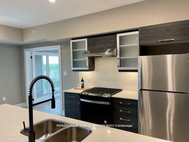 Photo 6 of Unit 501, 8 Culinary Lane, Barrie, Innis-Shore — HOMEH