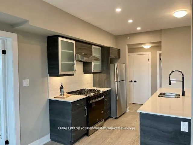 Photo 7 of Unit 501, 8 Culinary Lane, Barrie, Innis-Shore — HOMEH
