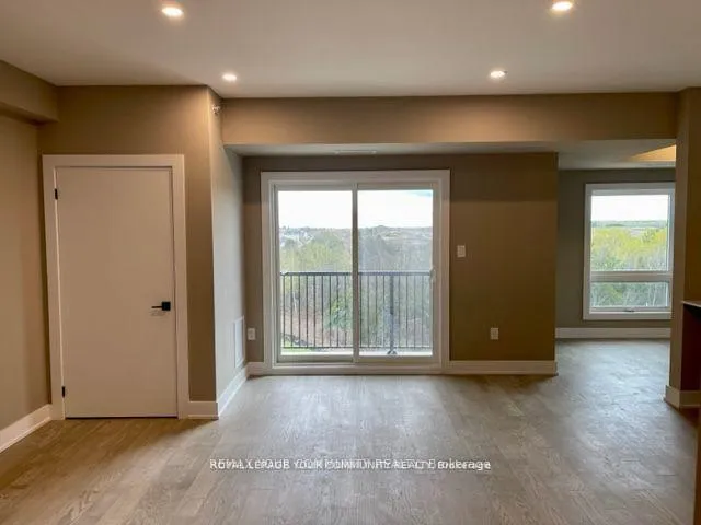 Photo 9 of Unit 501, 8 Culinary Lane, Barrie, Innis-Shore — HOMEH