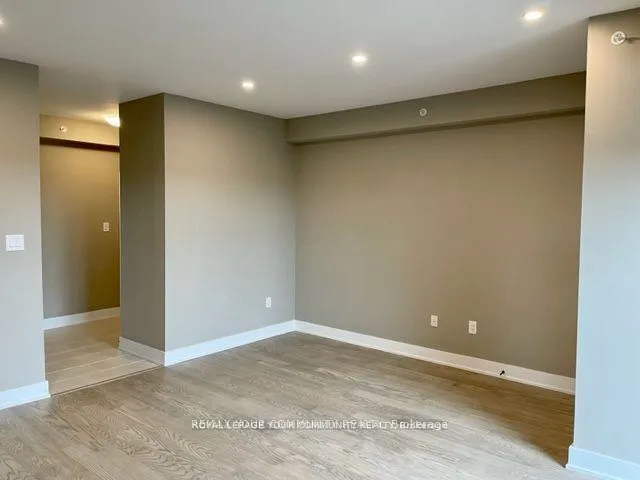Photo 11 of Unit 501, 8 Culinary Lane, Barrie, Innis-Shore — HOMEH