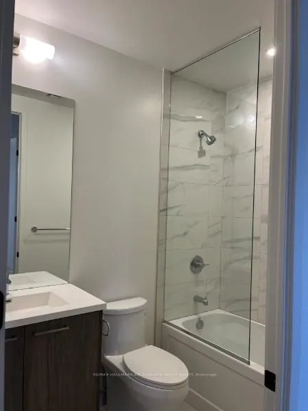 Photo 7 of Unit 101, 28 Interchange Way, Vaughan, Vaughan Corporate Centre — HOMEH
