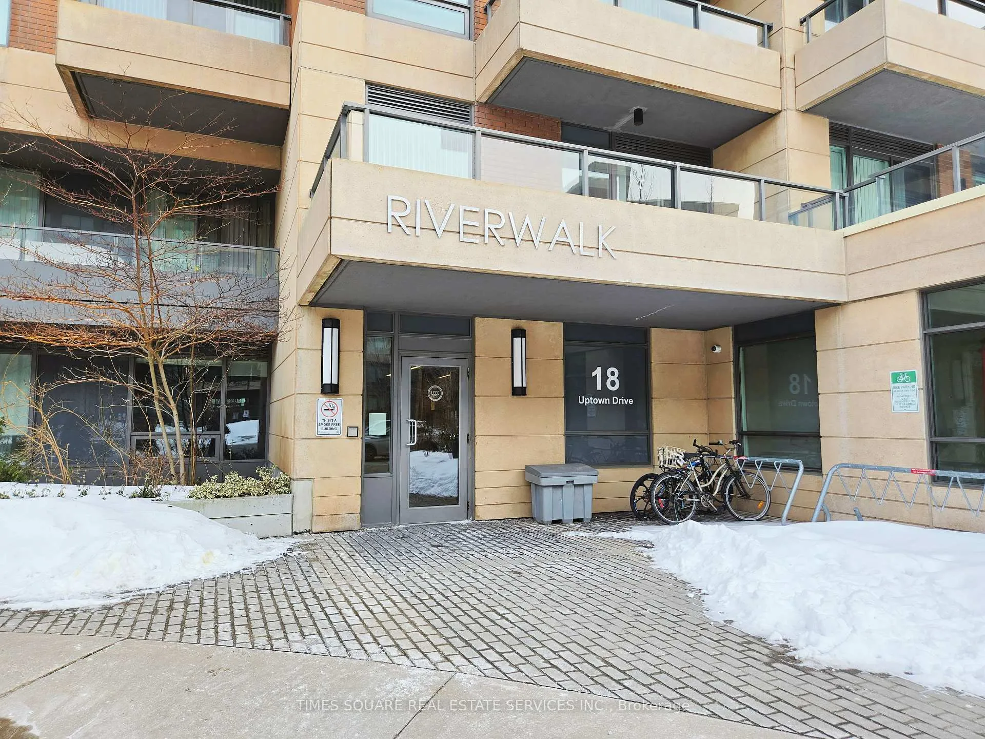 Photo 4 of Unit 708, 18 Uptown Drive, Markham, Unionville — HOMEH