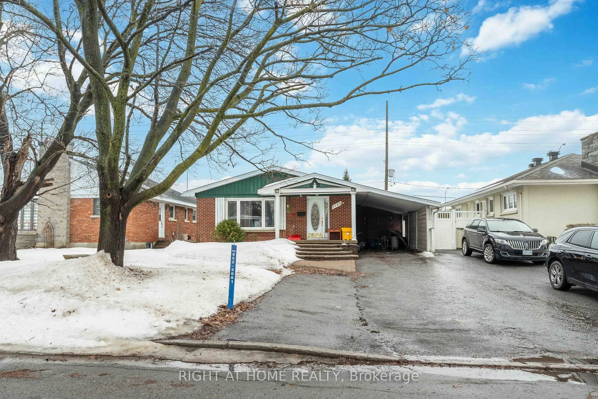Photo 2 of Unit B, 2160 Queensgrove Road, Ottawa, McKellar Heights/Glabar Park — HOMEH
