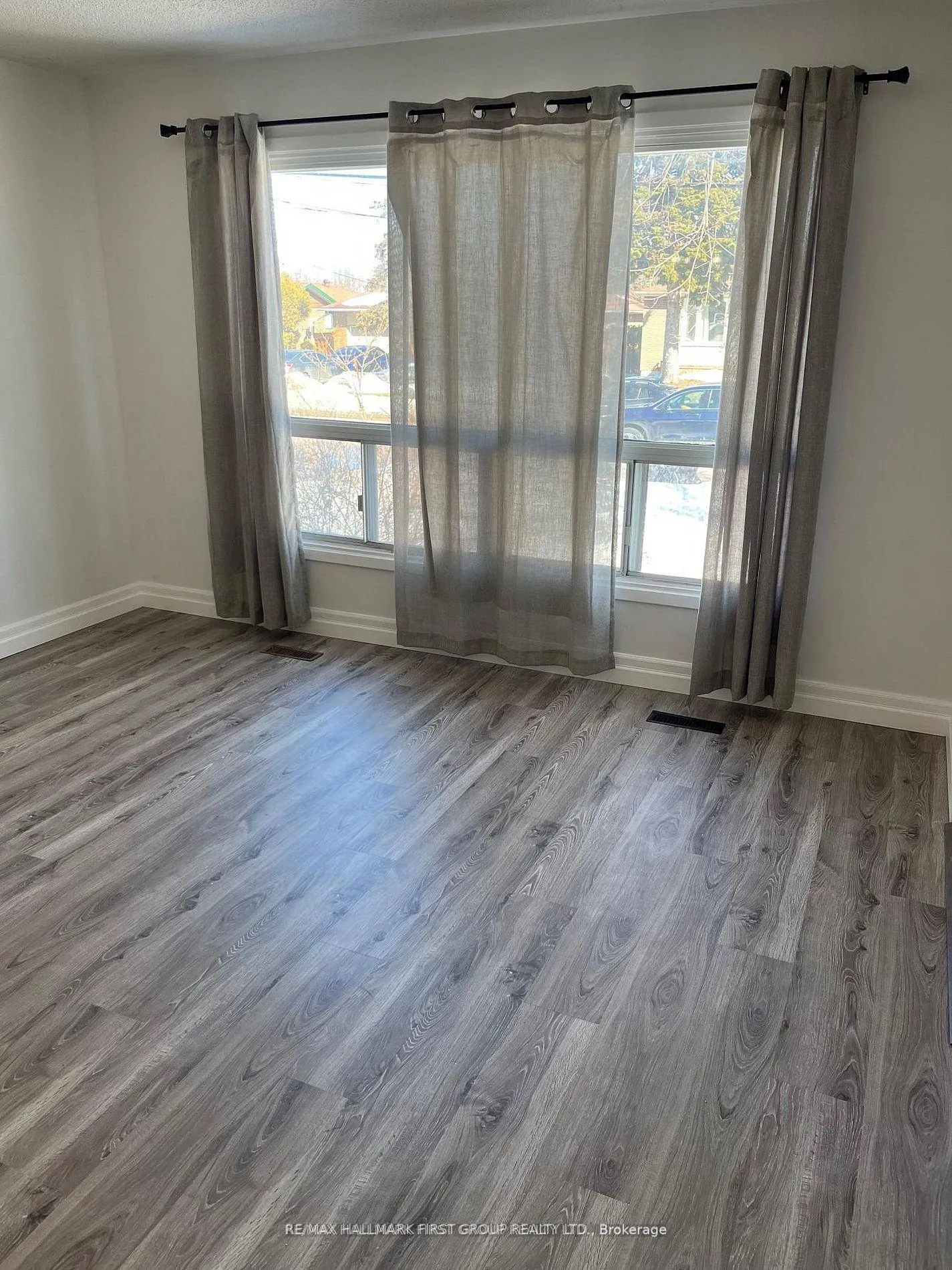 Photo 6 of 780 Westshore Boulevard, Pickering, West Shore — HOMEH