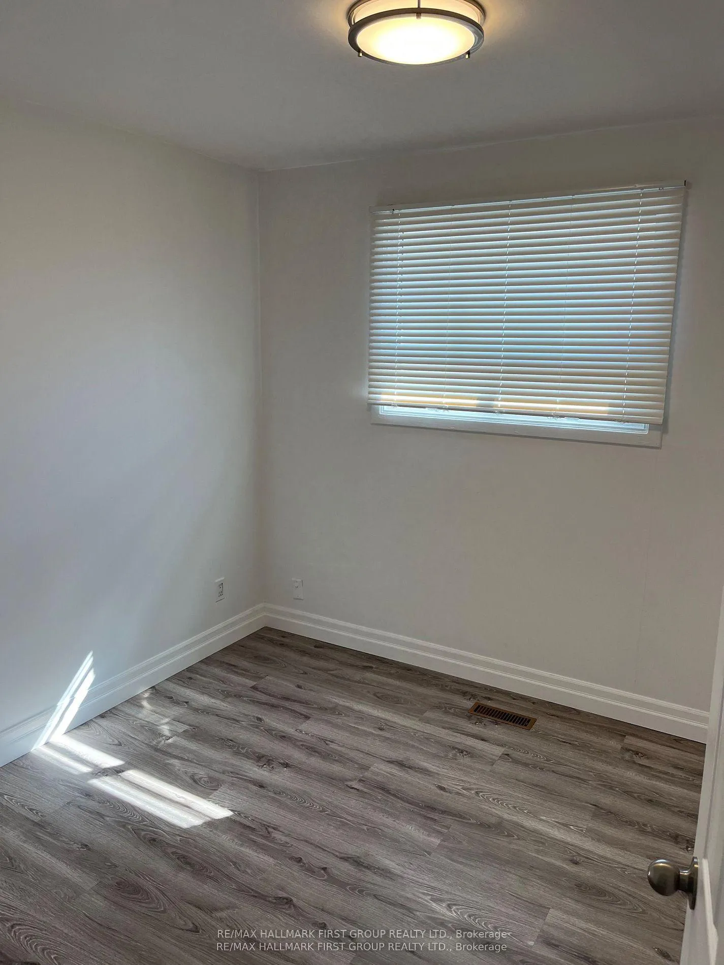 Photo 12 of 780 Westshore Boulevard, Pickering, West Shore — HOMEH
