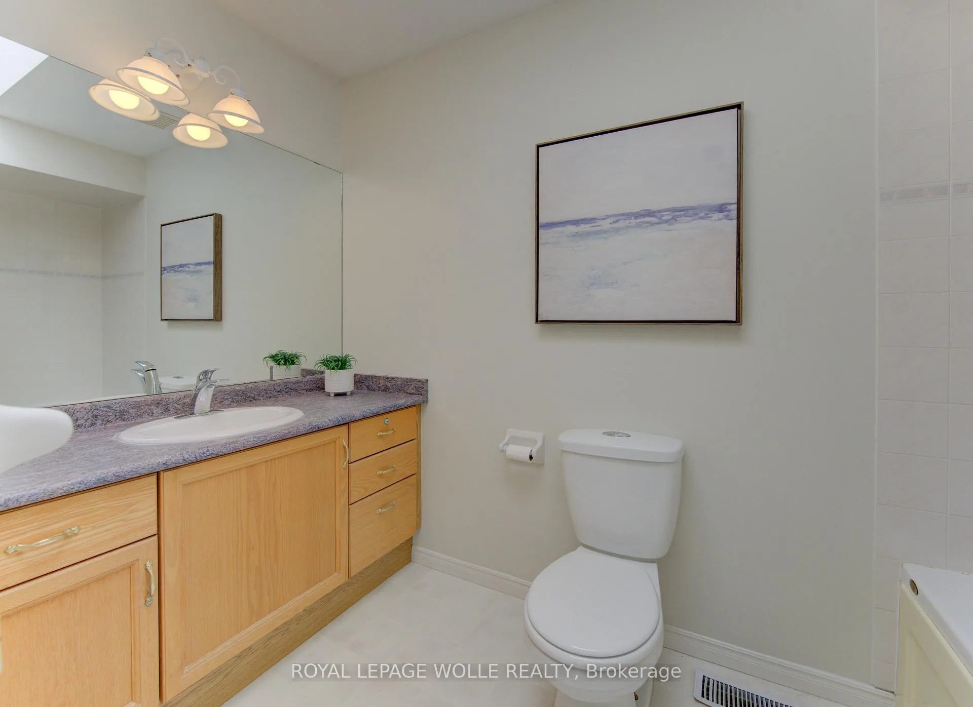 Photo 21 of Unit B, 655 Jacob Lane, Waterloo — HOMEH