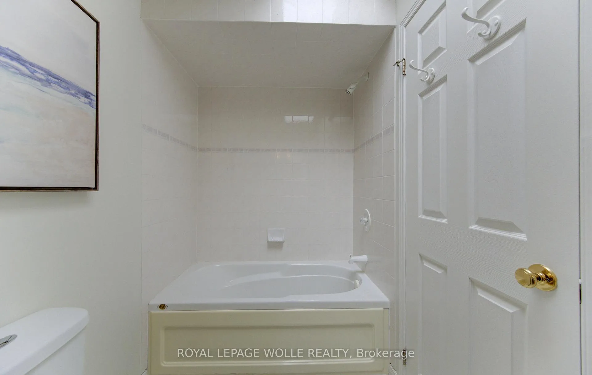 Photo 22 of Unit B, 655 Jacob Lane, Waterloo — HOMEH