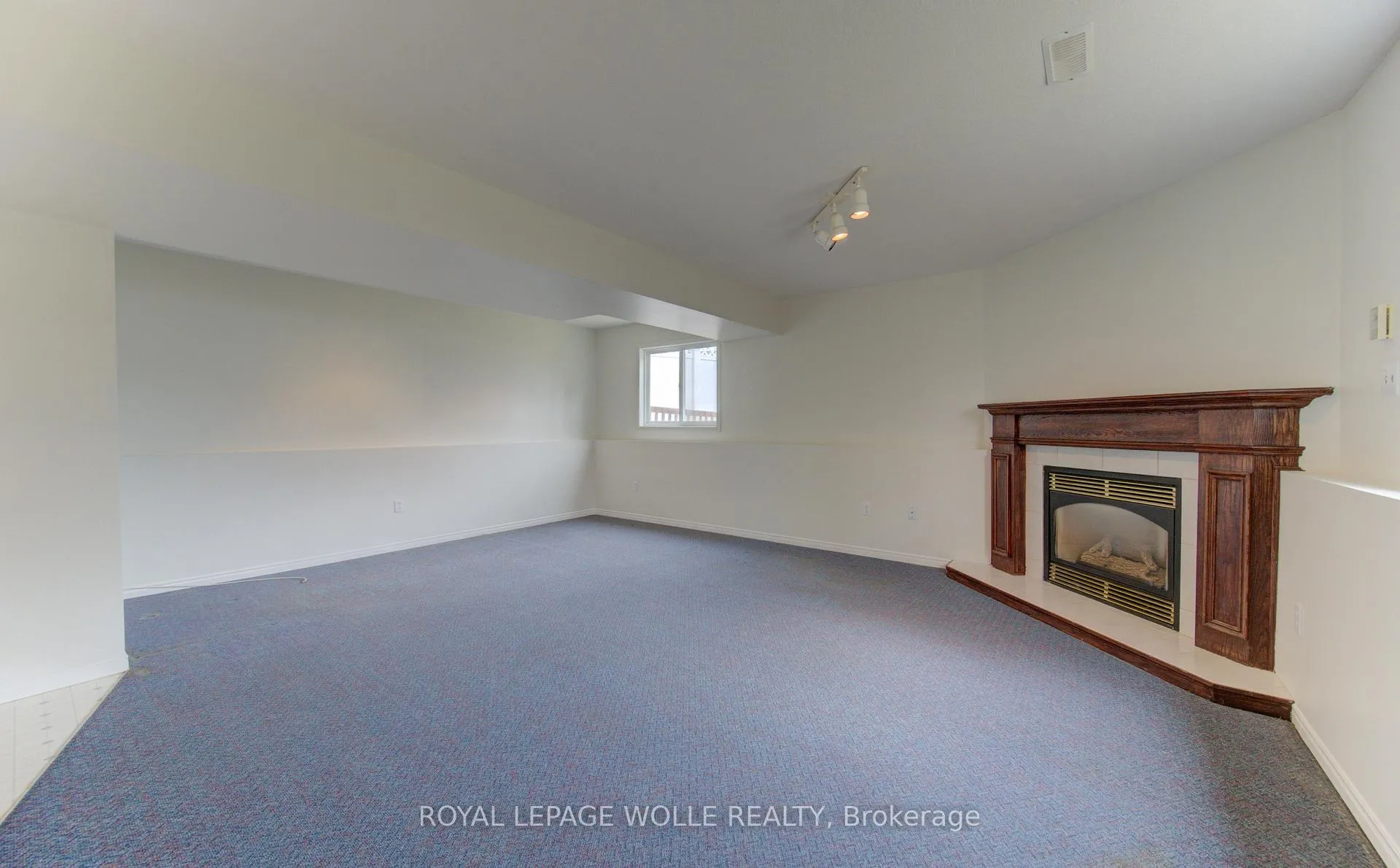 Photo 28 of Unit B, 655 Jacob Lane, Waterloo — HOMEH