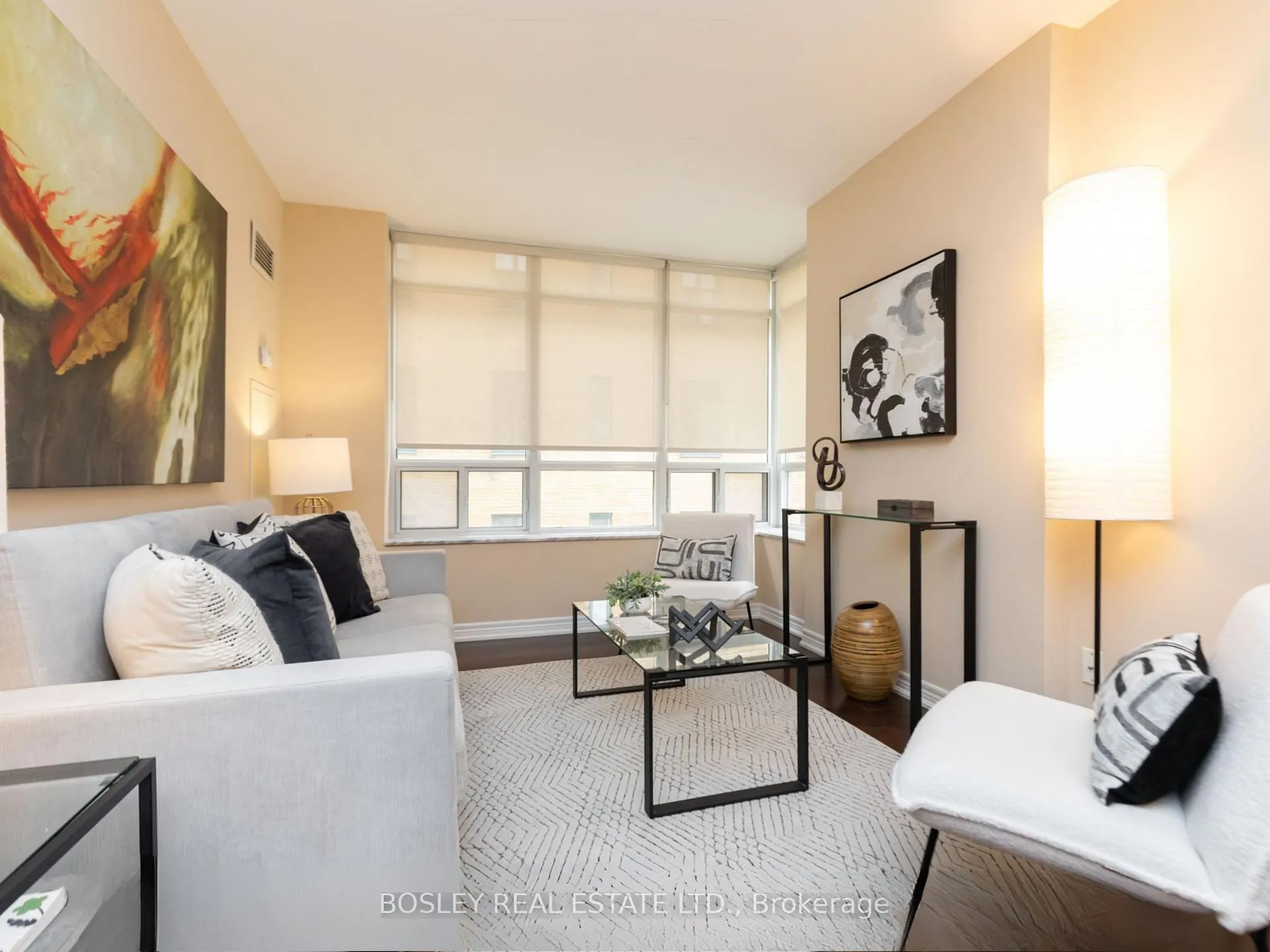 Photo 4 of Unit 302, 60 St Clair Avenue W, Toronto, Yonge-St. Clair — HOMEH