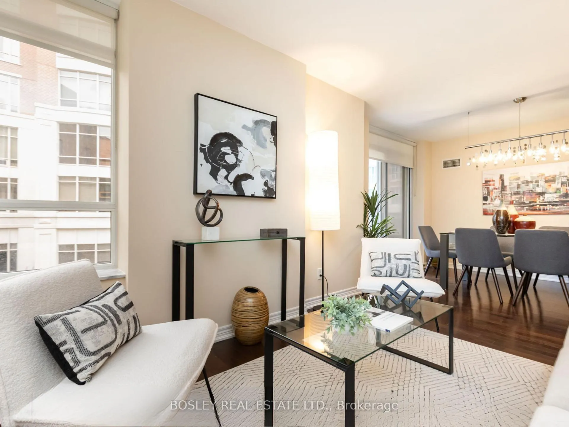 Photo 6 of Unit 302, 60 St Clair Avenue W, Toronto, Yonge-St. Clair — HOMEH