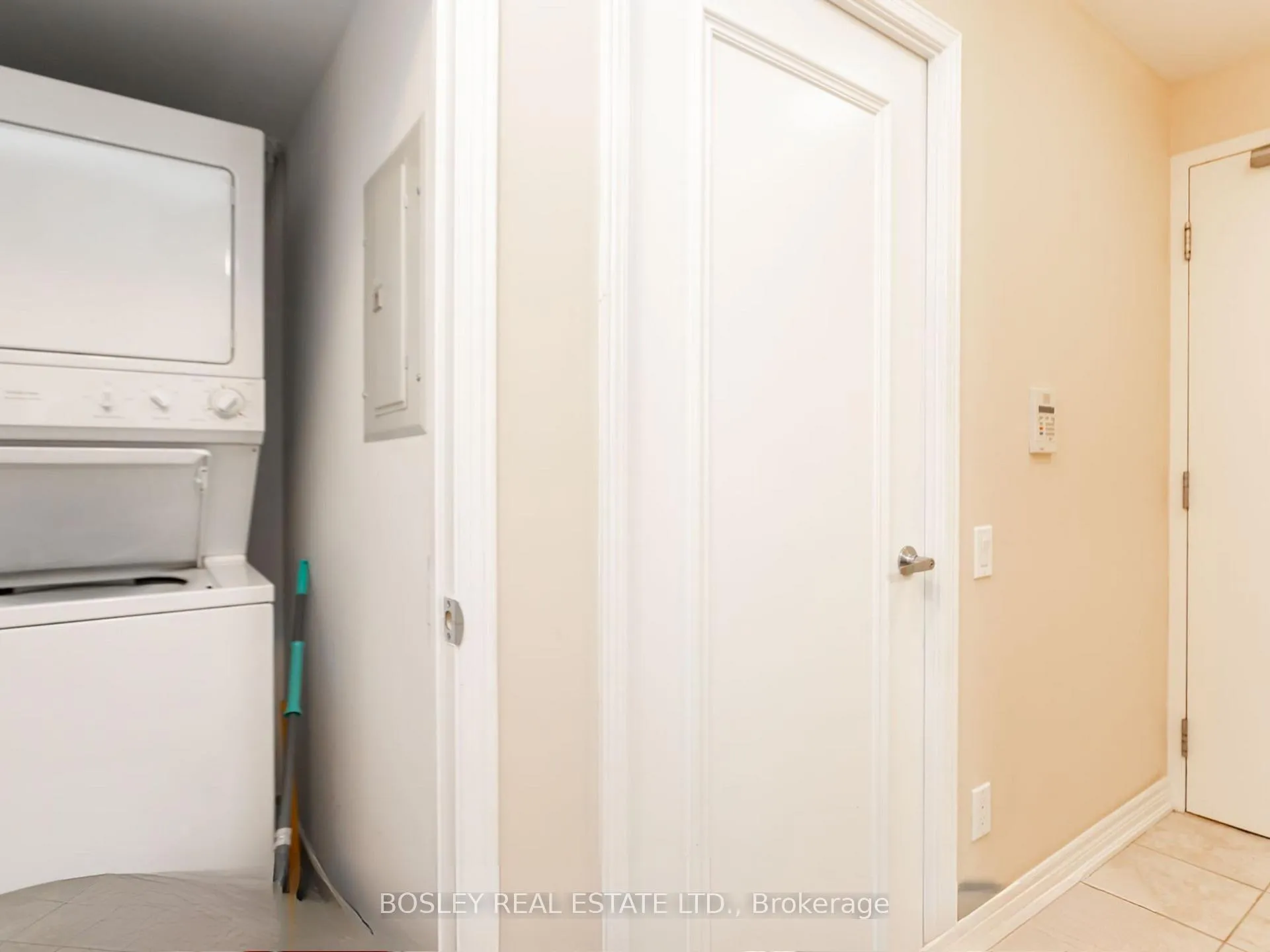 Photo 24 of Unit 302, 60 St Clair Avenue W, Toronto, Yonge-St. Clair — HOMEH
