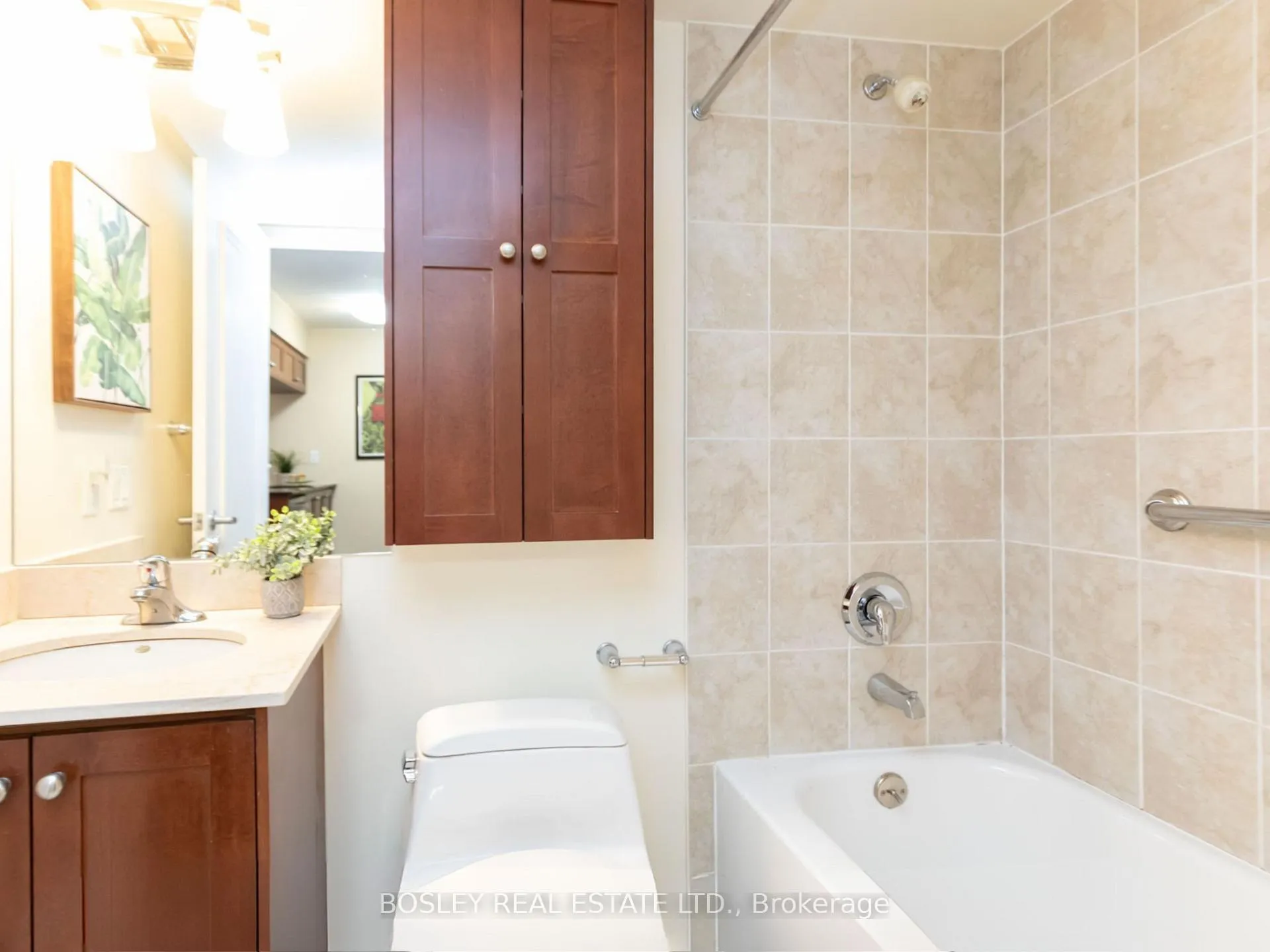 Photo 25 of Unit 302, 60 St Clair Avenue W, Toronto, Yonge-St. Clair — HOMEH