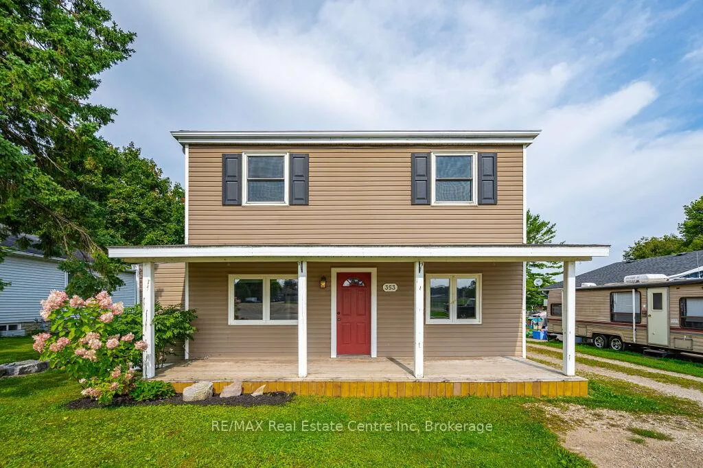 Photo of 353 Wellington Street E