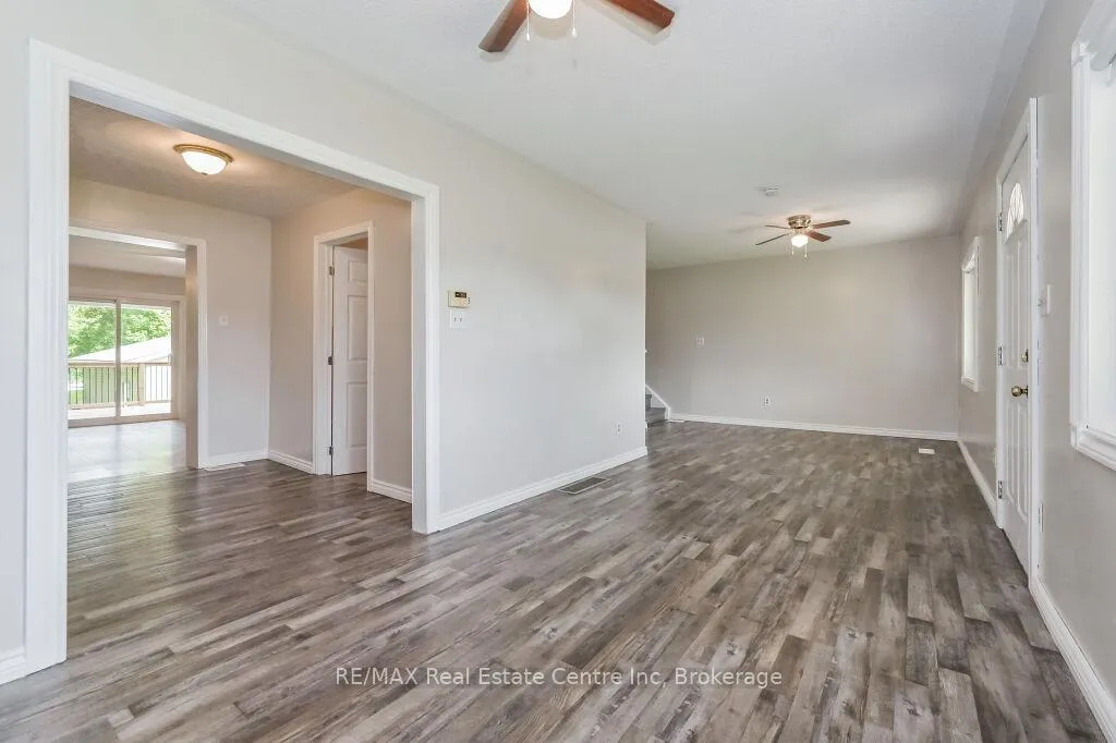 Photo 9 of 353 Wellington Street E, Wellington North, Mount Forest — HOMEH