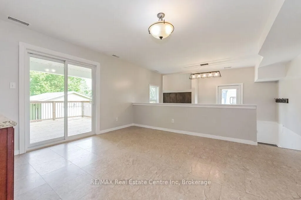 Photo 16 of 353 Wellington Street E, Wellington North, Mount Forest — HOMEH