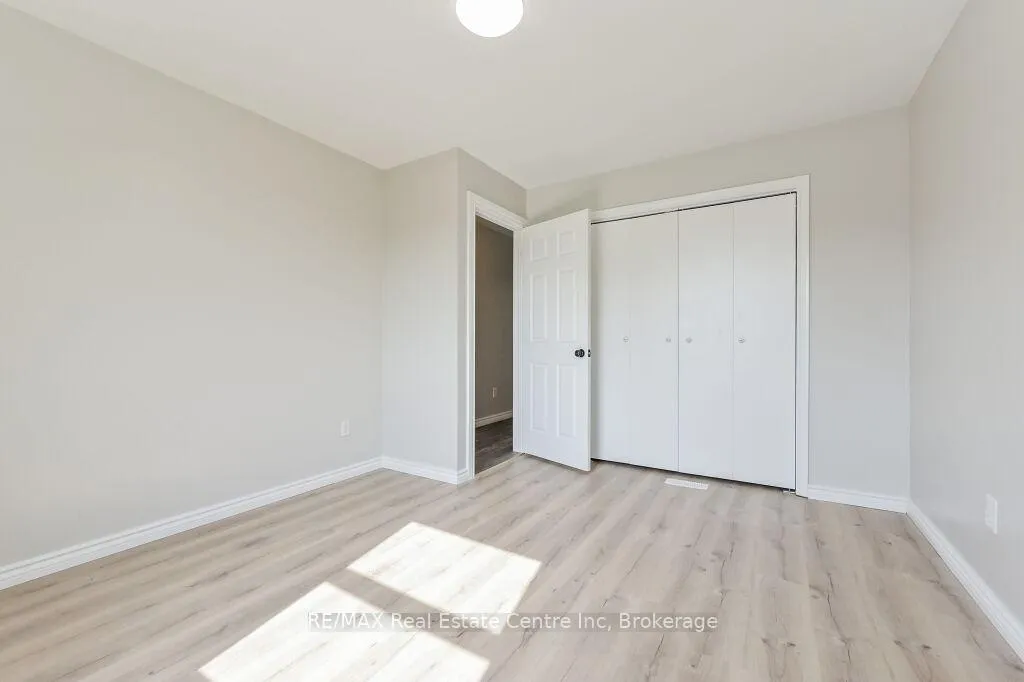 Photo 23 of 353 Wellington Street E, Wellington North, Mount Forest — HOMEH