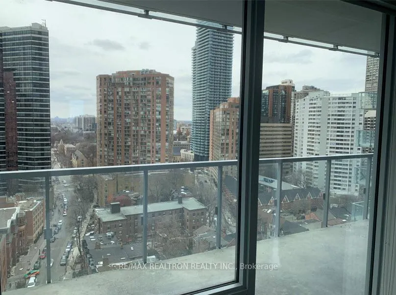 Photo 4 of Unit 1910, 3 Gloucester Street, Toronto, Church-Yonge Corridor — HOMEH