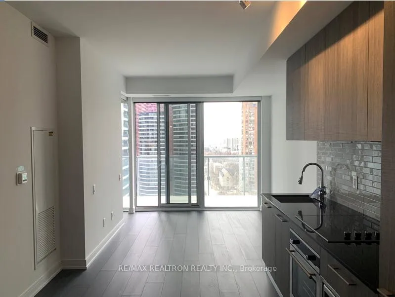 Photo 10 of Unit 1910, 3 Gloucester Street, Toronto, Church-Yonge Corridor — HOMEH