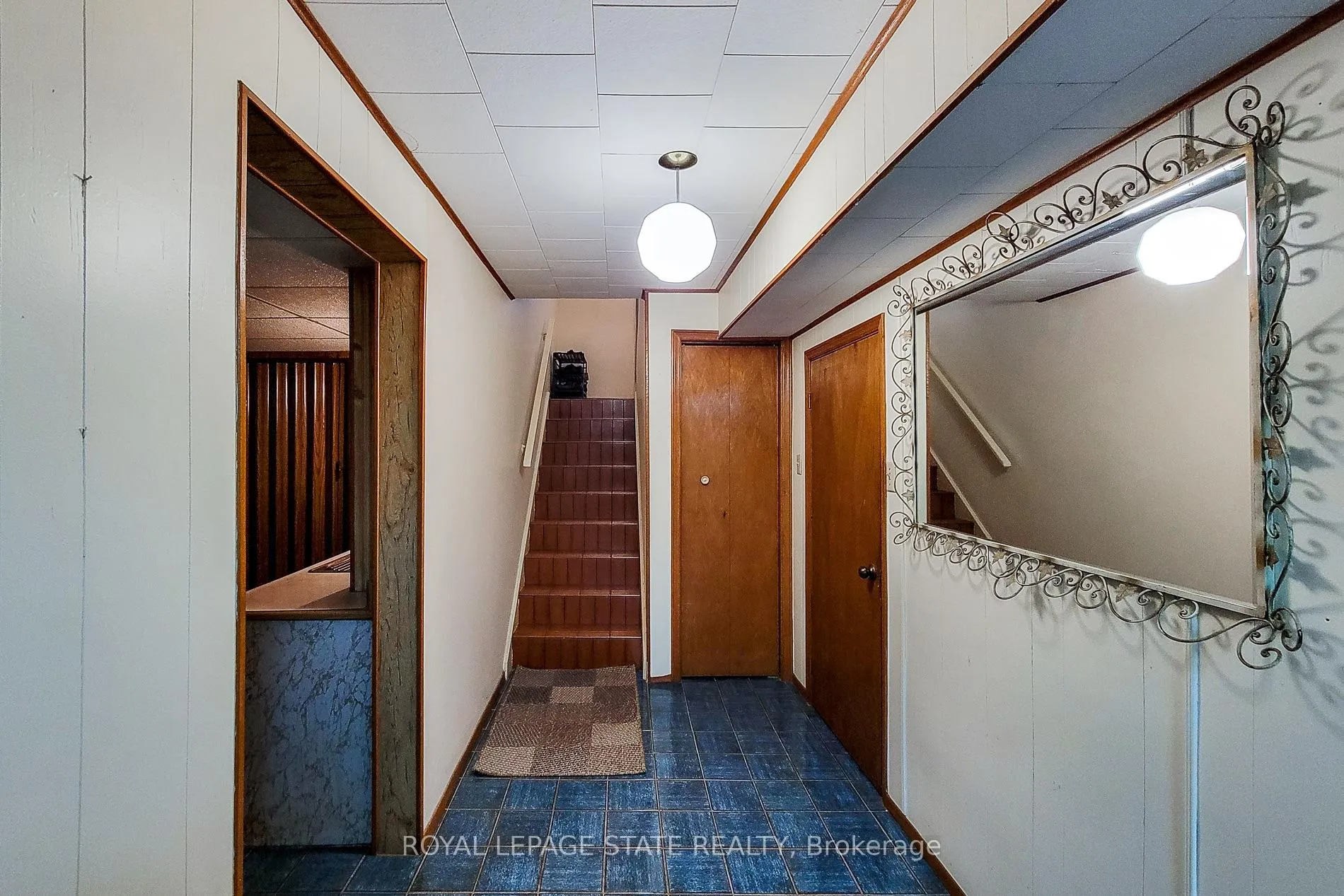 Photo 35 of 52 Elena Court, Hamilton, Gurnett — HOMEH