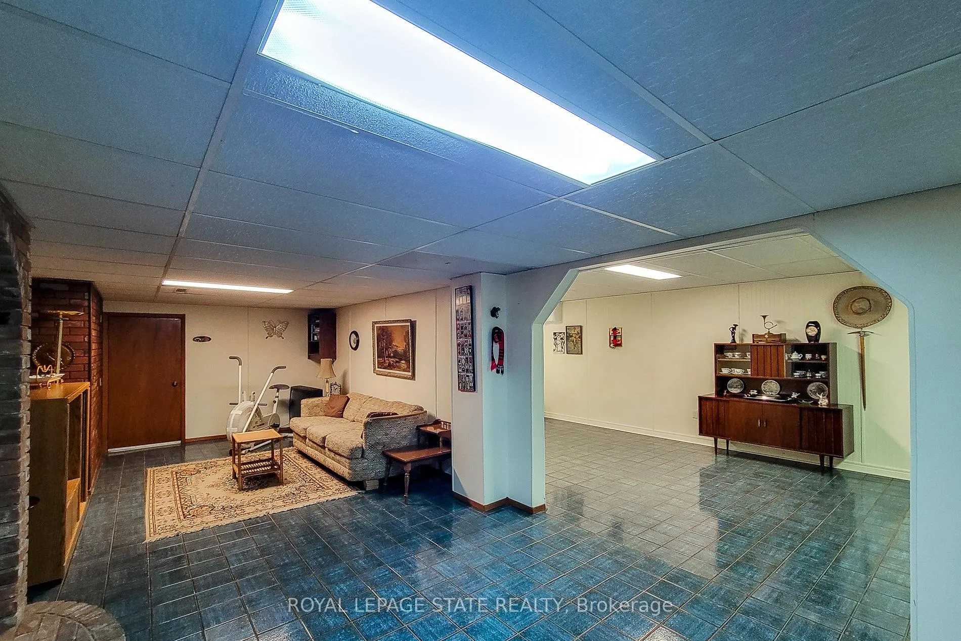 Photo 38 of 52 Elena Court, Hamilton, Gurnett — HOMEH