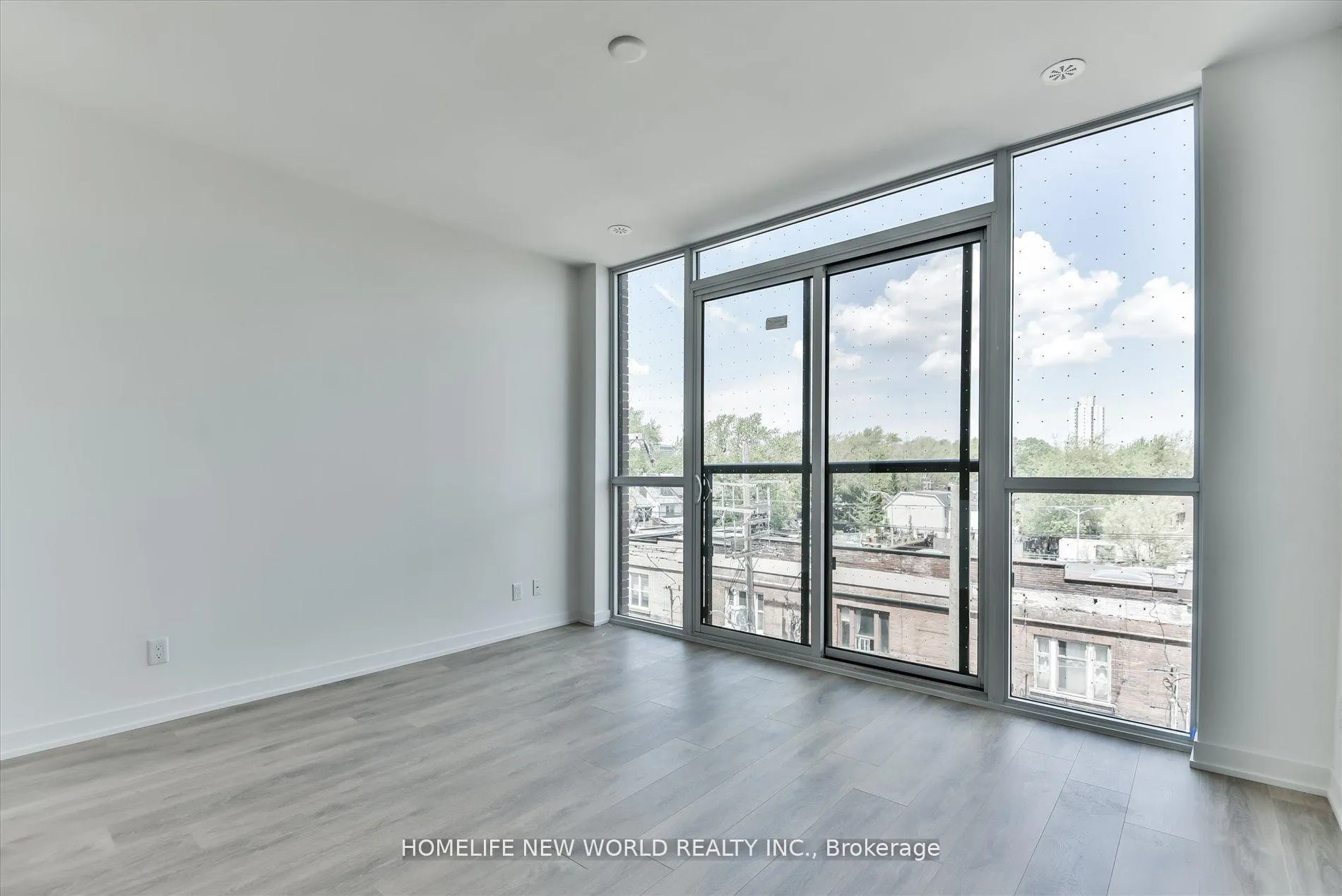 Photo 4 of Unit 405, 899 Queen Street E, Toronto, South Riverdale — HOMEH