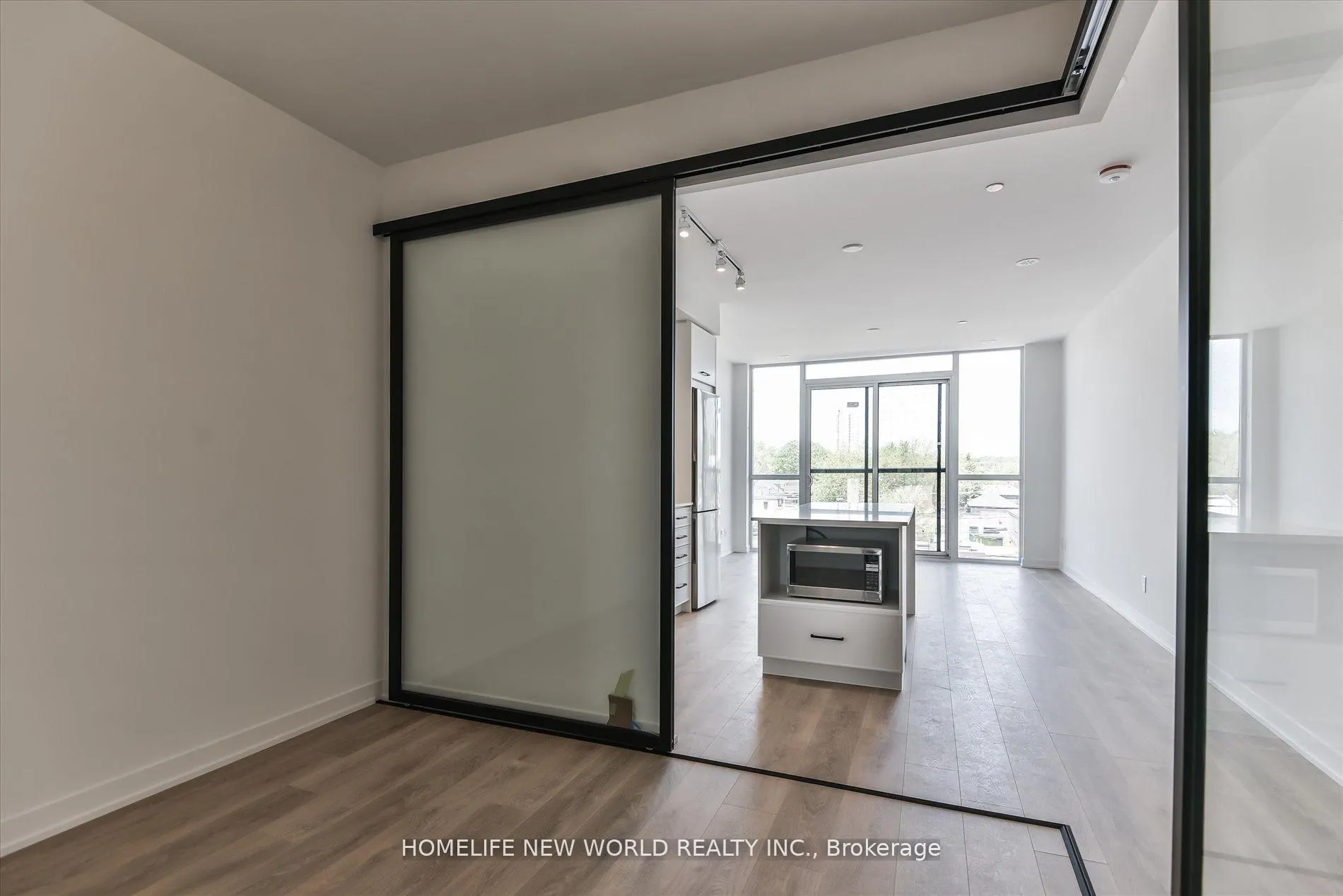 Photo 6 of Unit 405, 899 Queen Street E, Toronto, South Riverdale — HOMEH