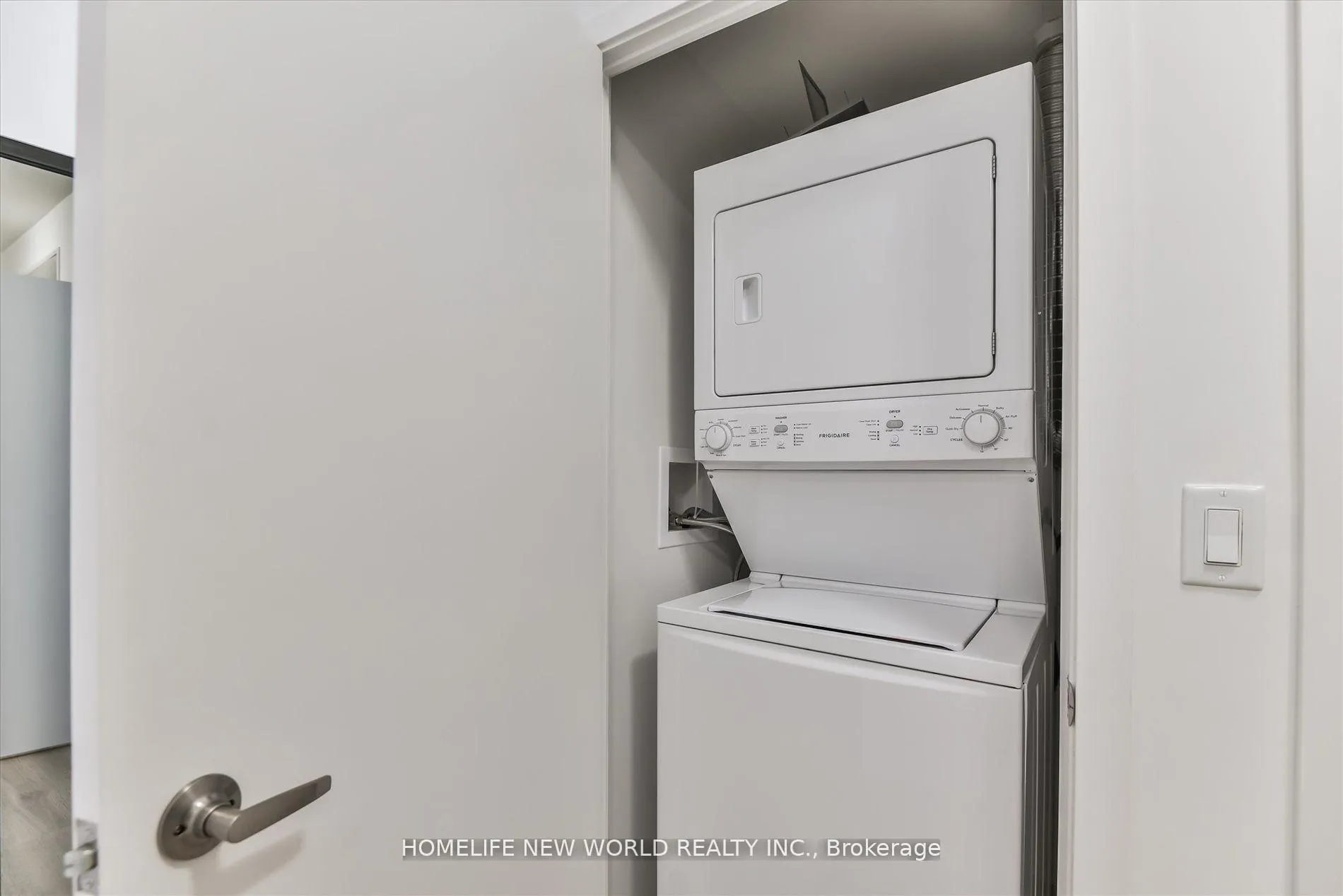 Photo 13 of Unit 405, 899 Queen Street E, Toronto, South Riverdale — HOMEH