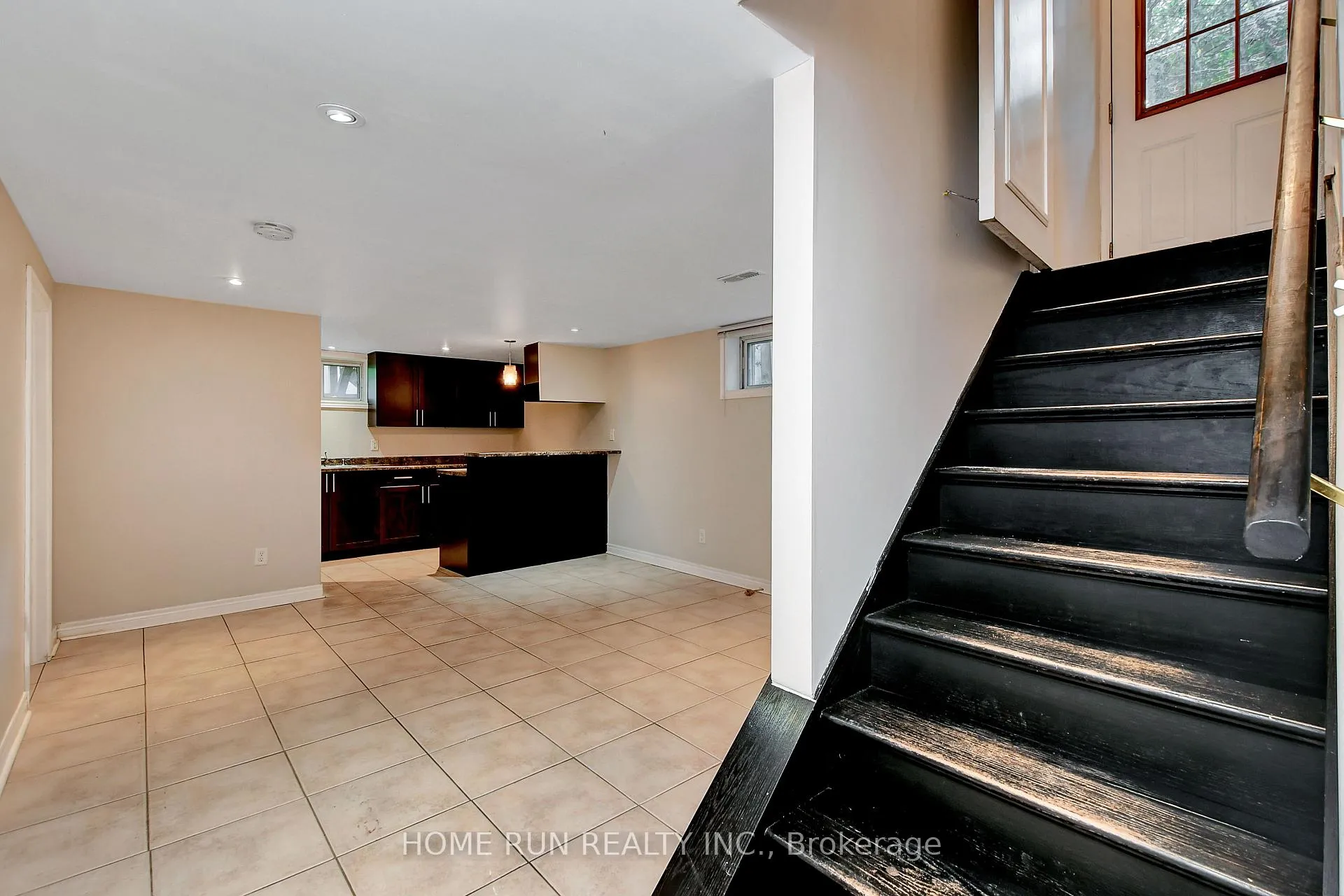 Photo 13 of 524 Braydon Avenue, Ottawa, Riverview Park — HOMEH