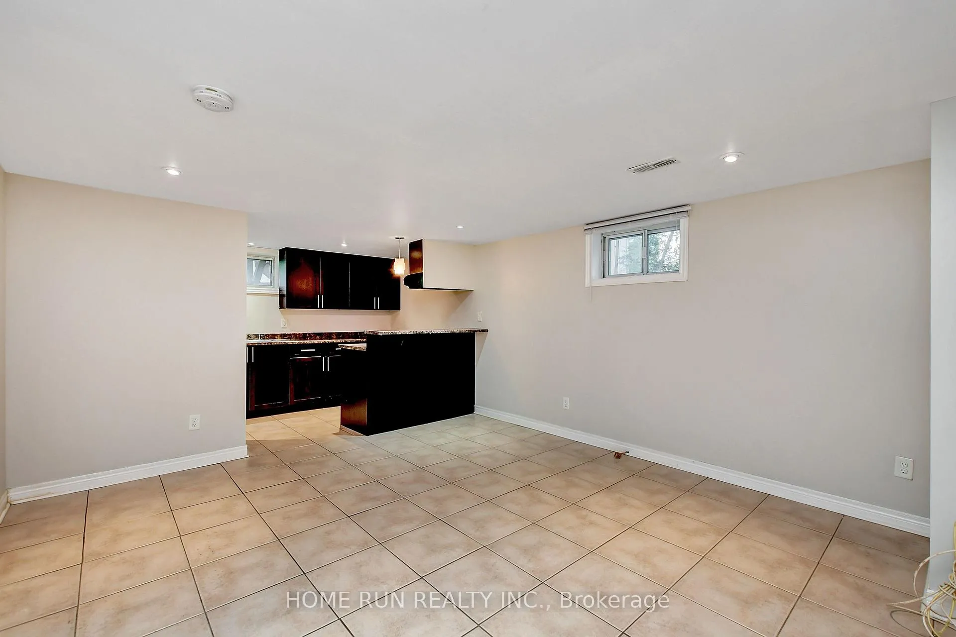 Photo 14 of 524 Braydon Avenue, Ottawa, Riverview Park — HOMEH