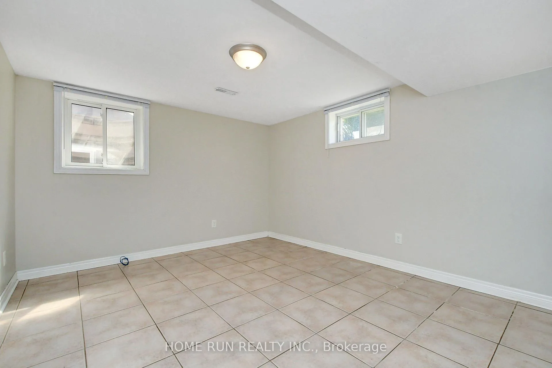 Photo 18 of 524 Braydon Avenue, Ottawa, Riverview Park — HOMEH