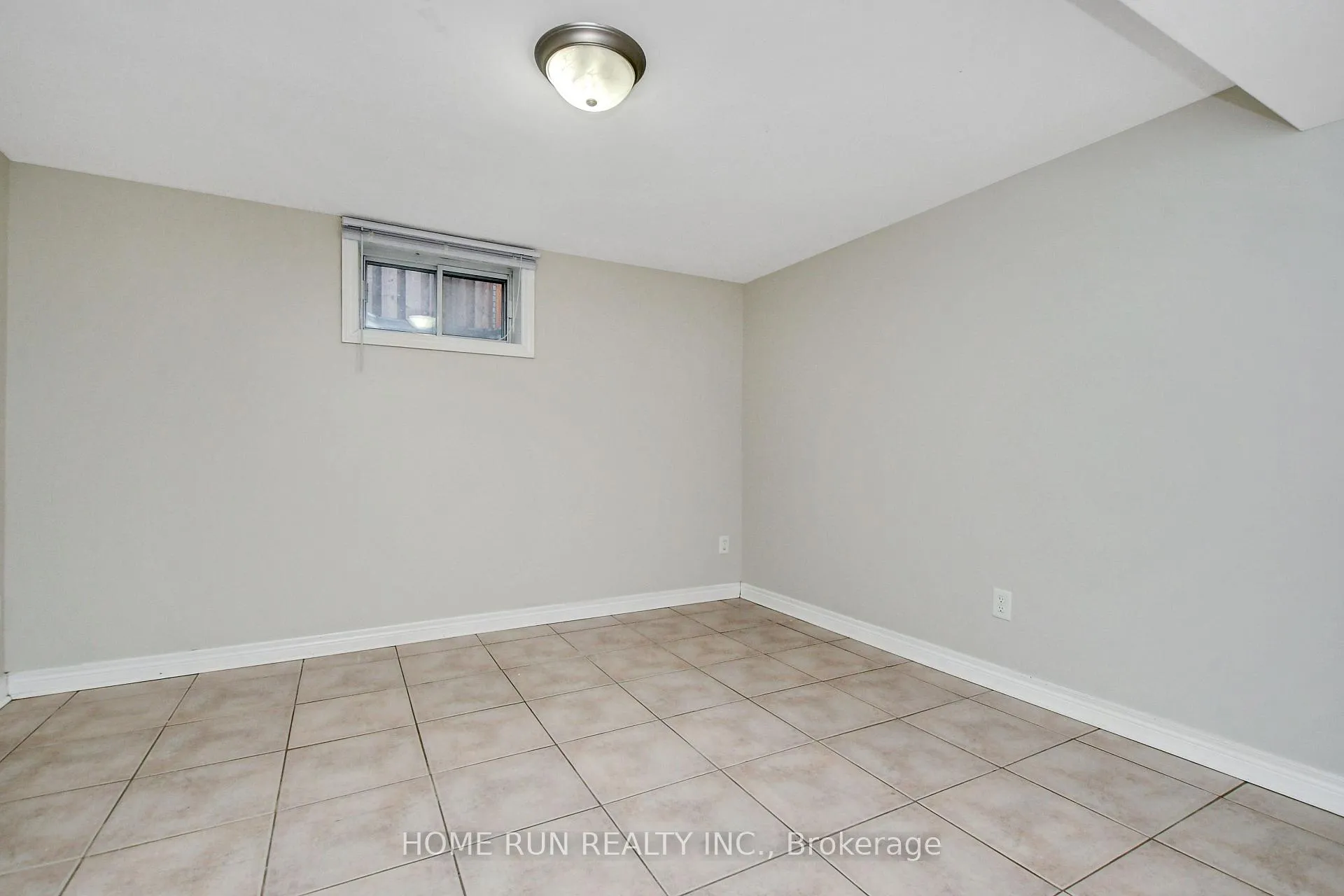 Photo 20 of 524 Braydon Avenue, Ottawa, Riverview Park — HOMEH