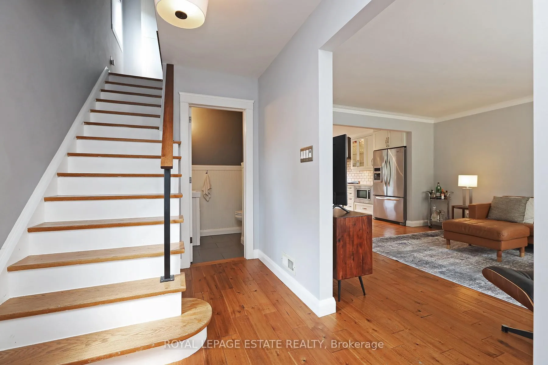 Photo 3 of 86 Midland Avenue, Scarborough, Birchcliffe-Cliffside — HOMEH