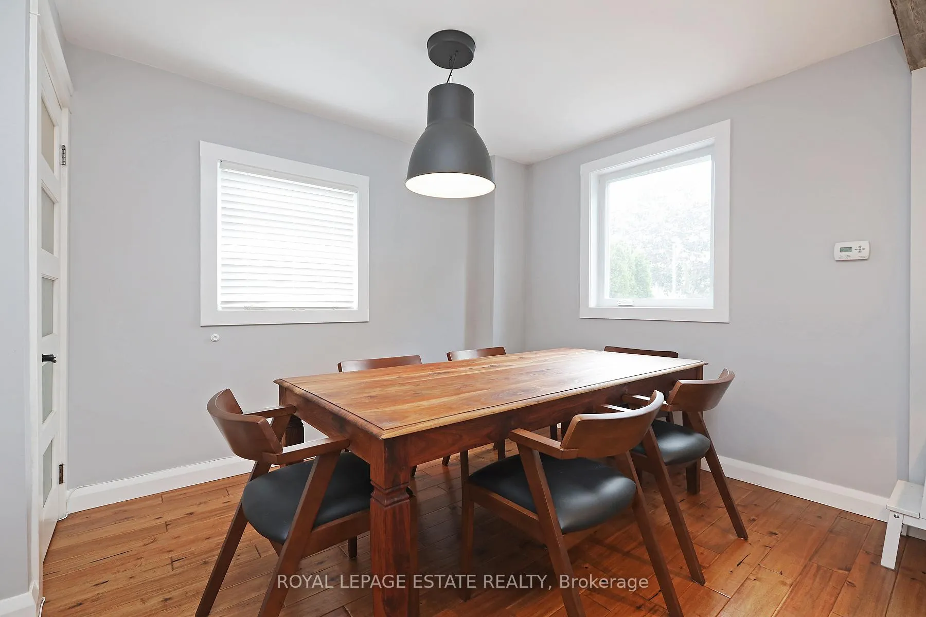 Photo 15 of 86 Midland Avenue, Scarborough, Birchcliffe-Cliffside — HOMEH