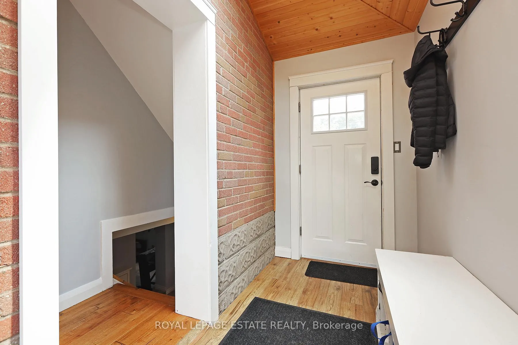 Photo 17 of 86 Midland Avenue, Scarborough, Birchcliffe-Cliffside — HOMEH