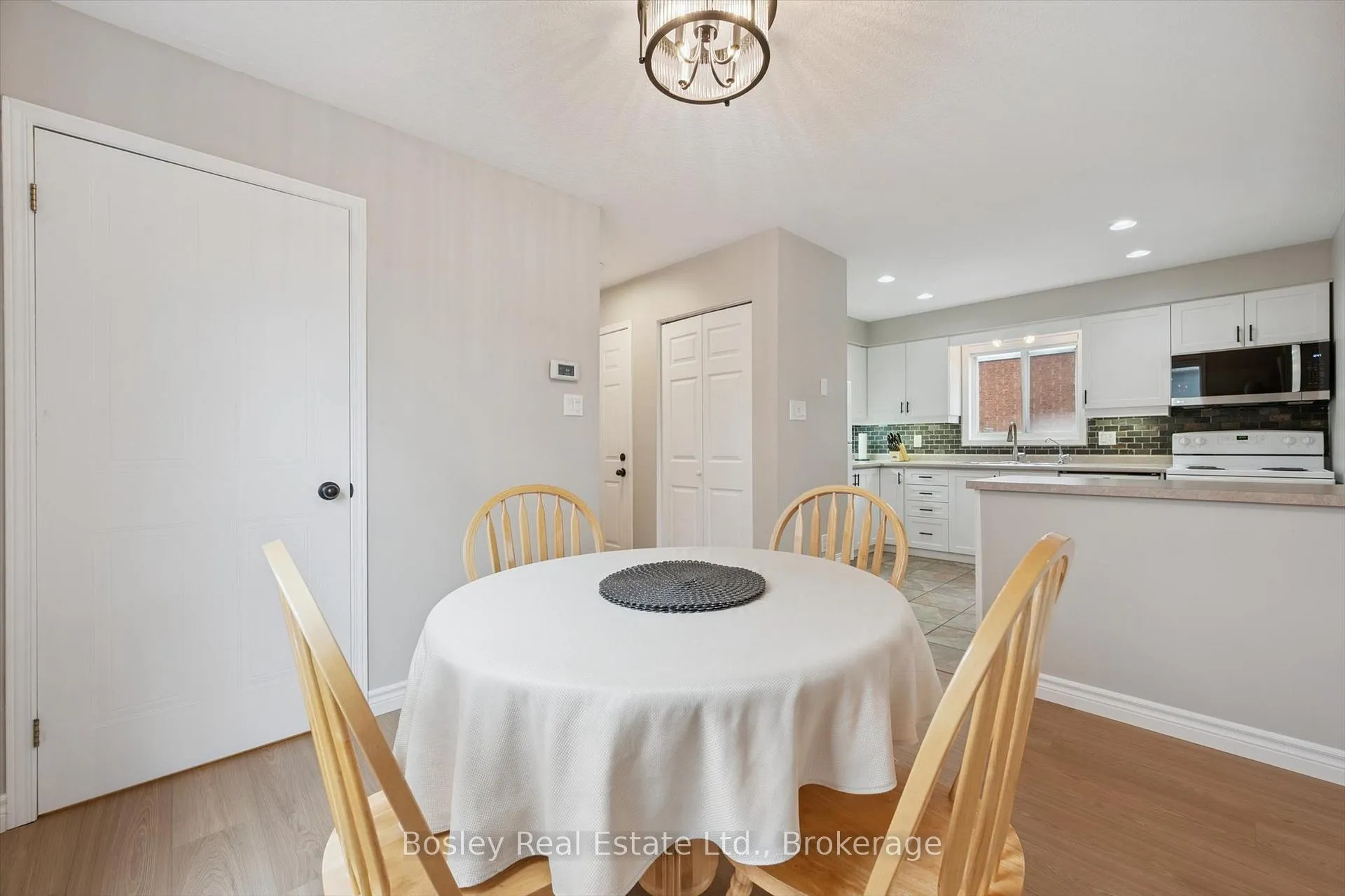 Photo 10 of 157 Rickson Avenue, Guelph, Kortright West — HOMEH