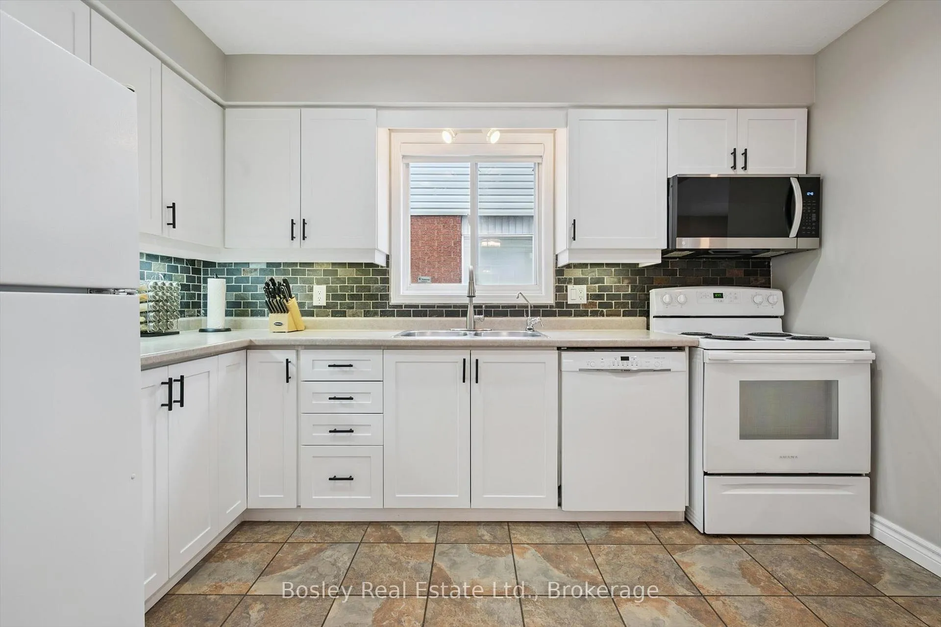 Photo 11 of 157 Rickson Avenue, Guelph, Kortright West — HOMEH
