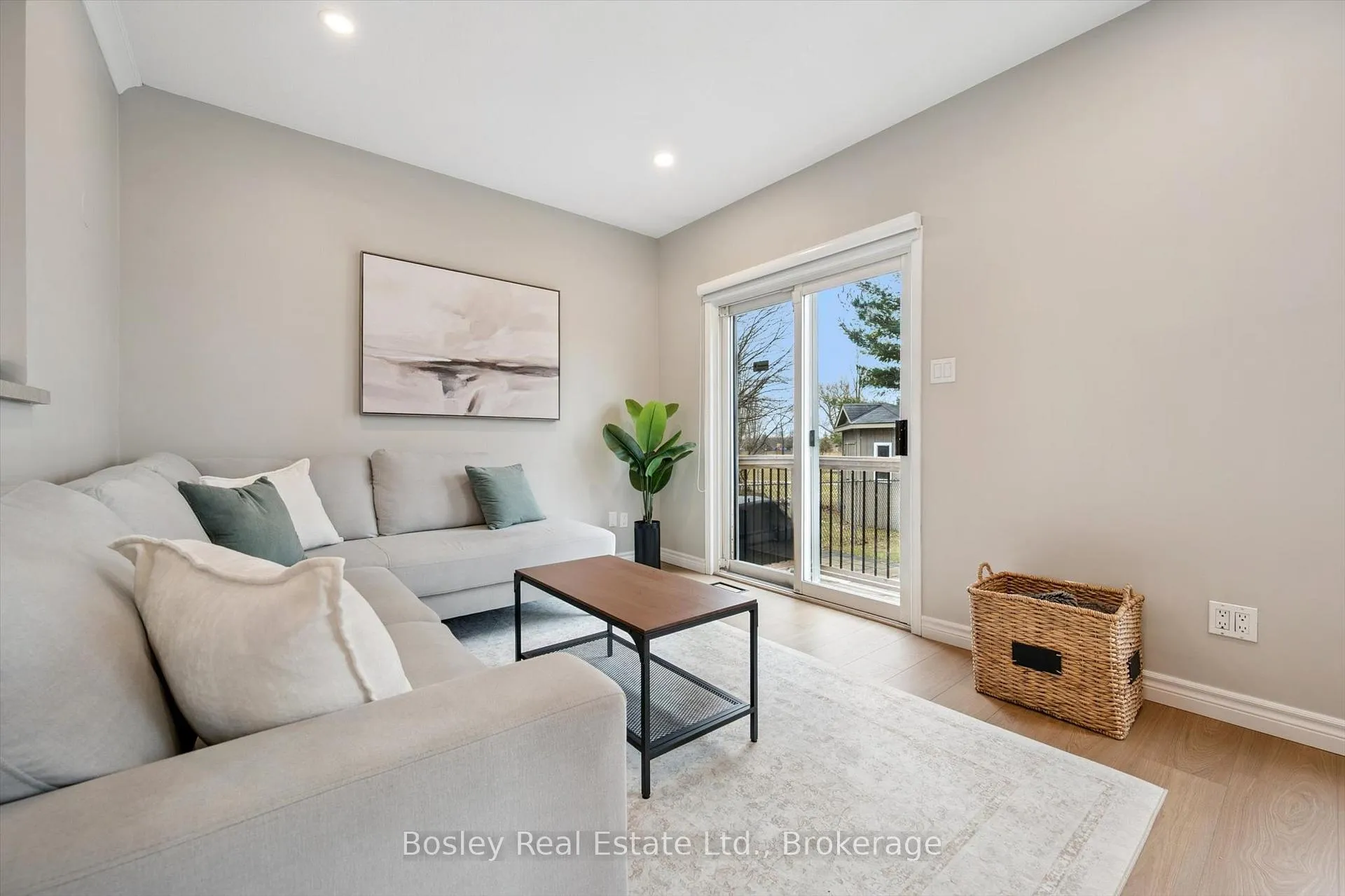 Photo 16 of 157 Rickson Avenue, Guelph, Kortright West — HOMEH