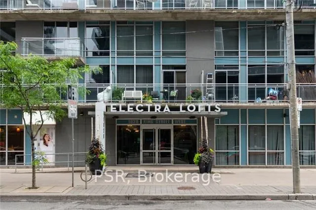 Front of Unit 1020, 1029 King Street W