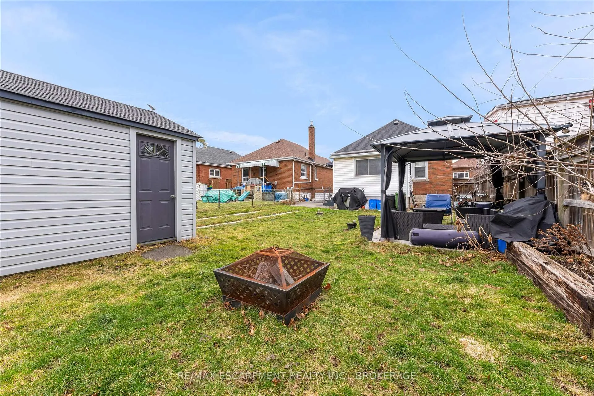 Photo 29 of 121 Cameron Avenue S, Hamilton, Bartonville — HOMEH