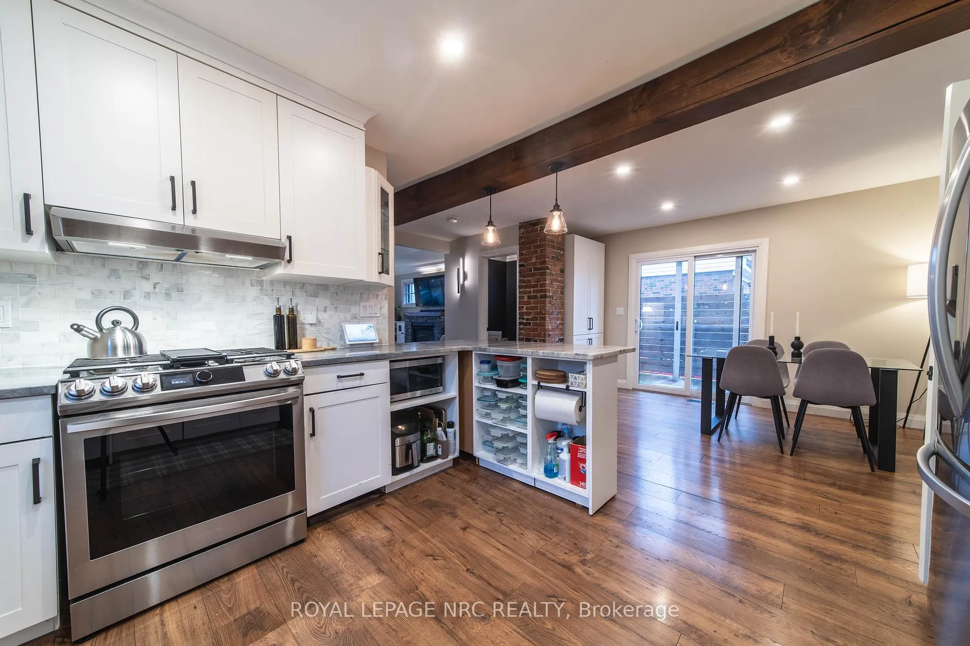 Photo 8 of 5717 Morden Drive, Niagara Falls, Cherrywood — HOMEH
