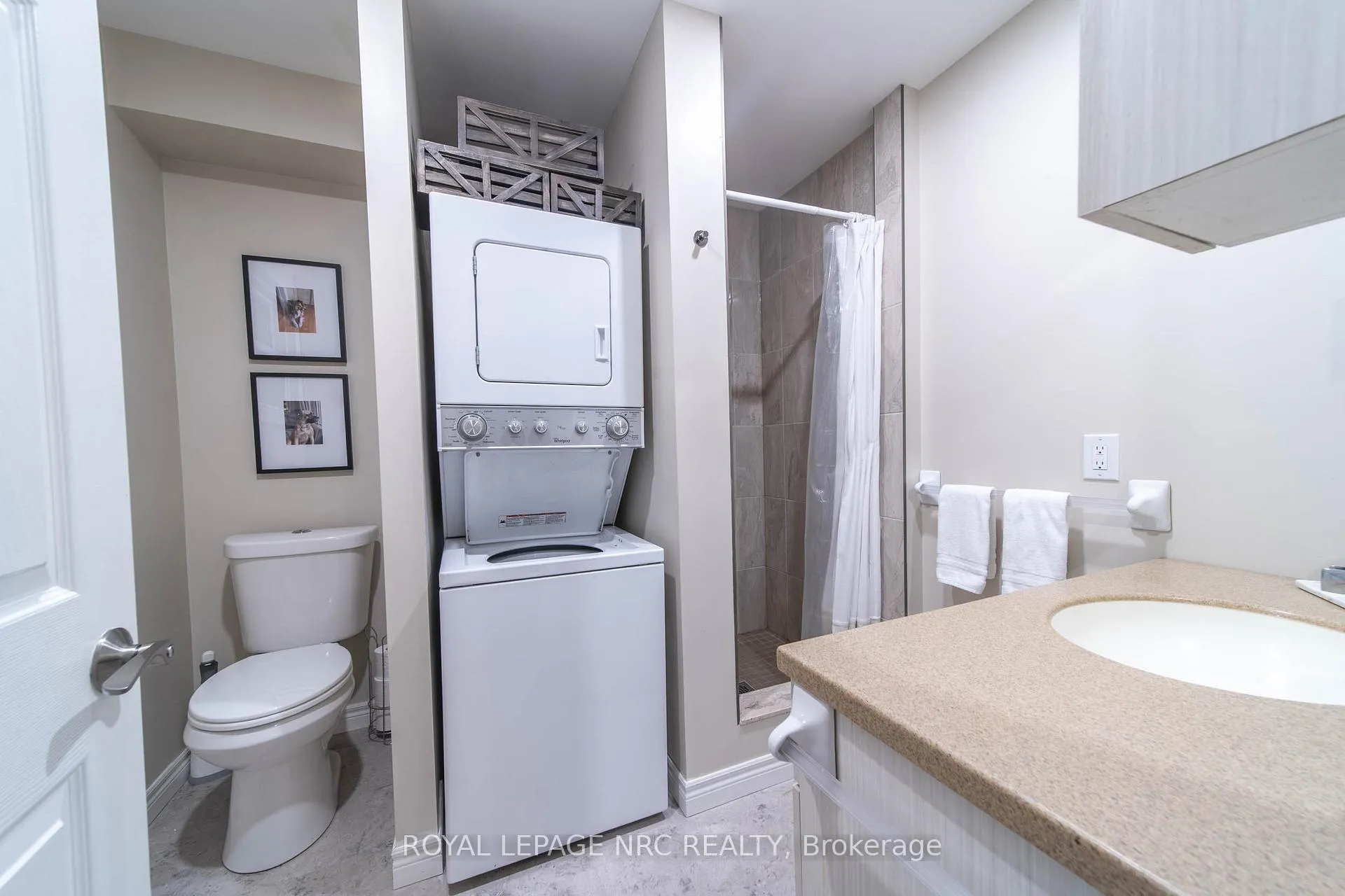 Photo 18 of 5717 Morden Drive, Niagara Falls, Cherrywood — HOMEH