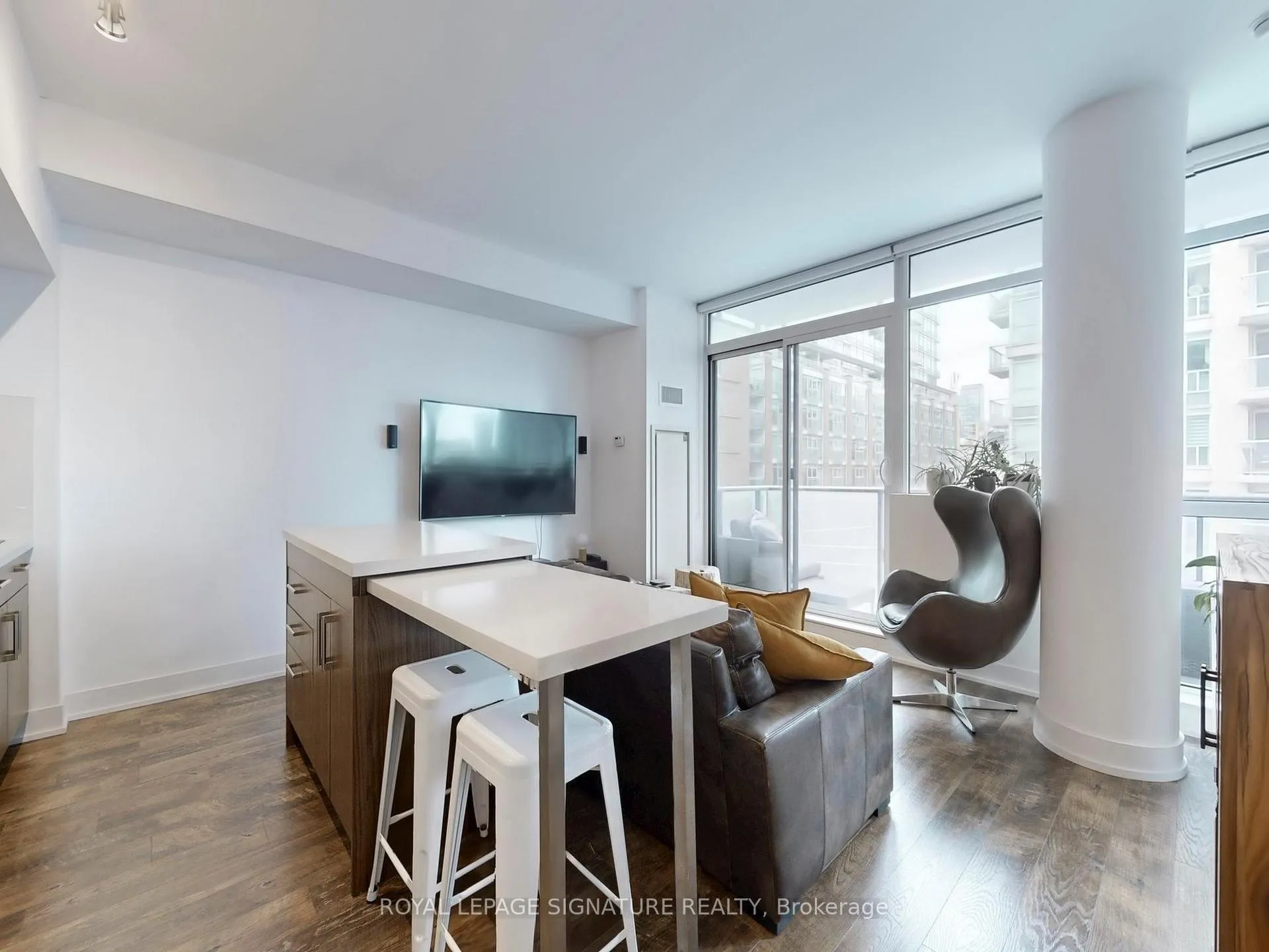 Photo 9 of Unit 508, 39 Sherbourne Street, Toronto, Moss Park — HOMEH