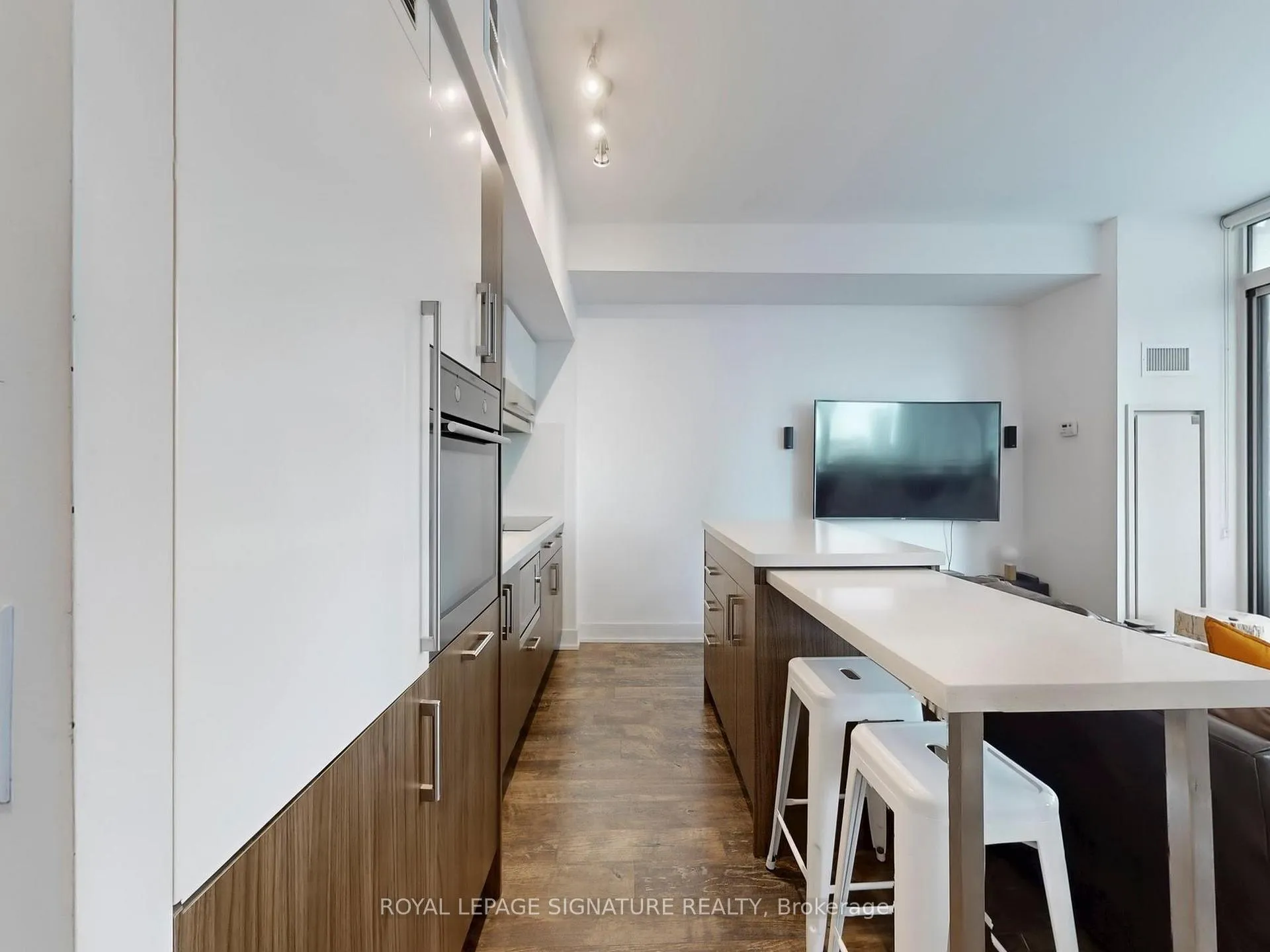 Photo 10 of Unit 508, 39 Sherbourne Street, Toronto, Moss Park — HOMEH