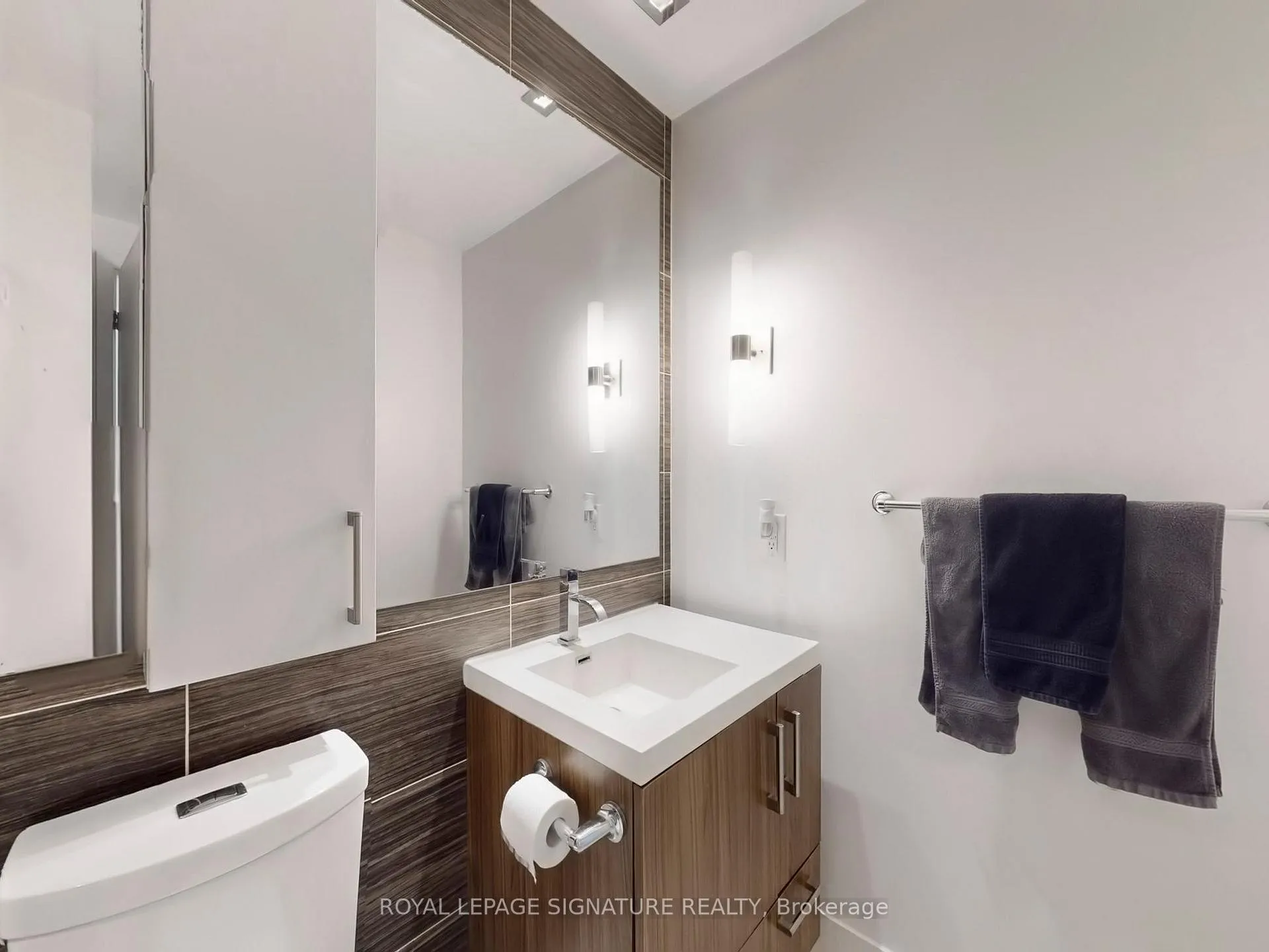 Photo 18 of Unit 508, 39 Sherbourne Street, Toronto, Moss Park — HOMEH