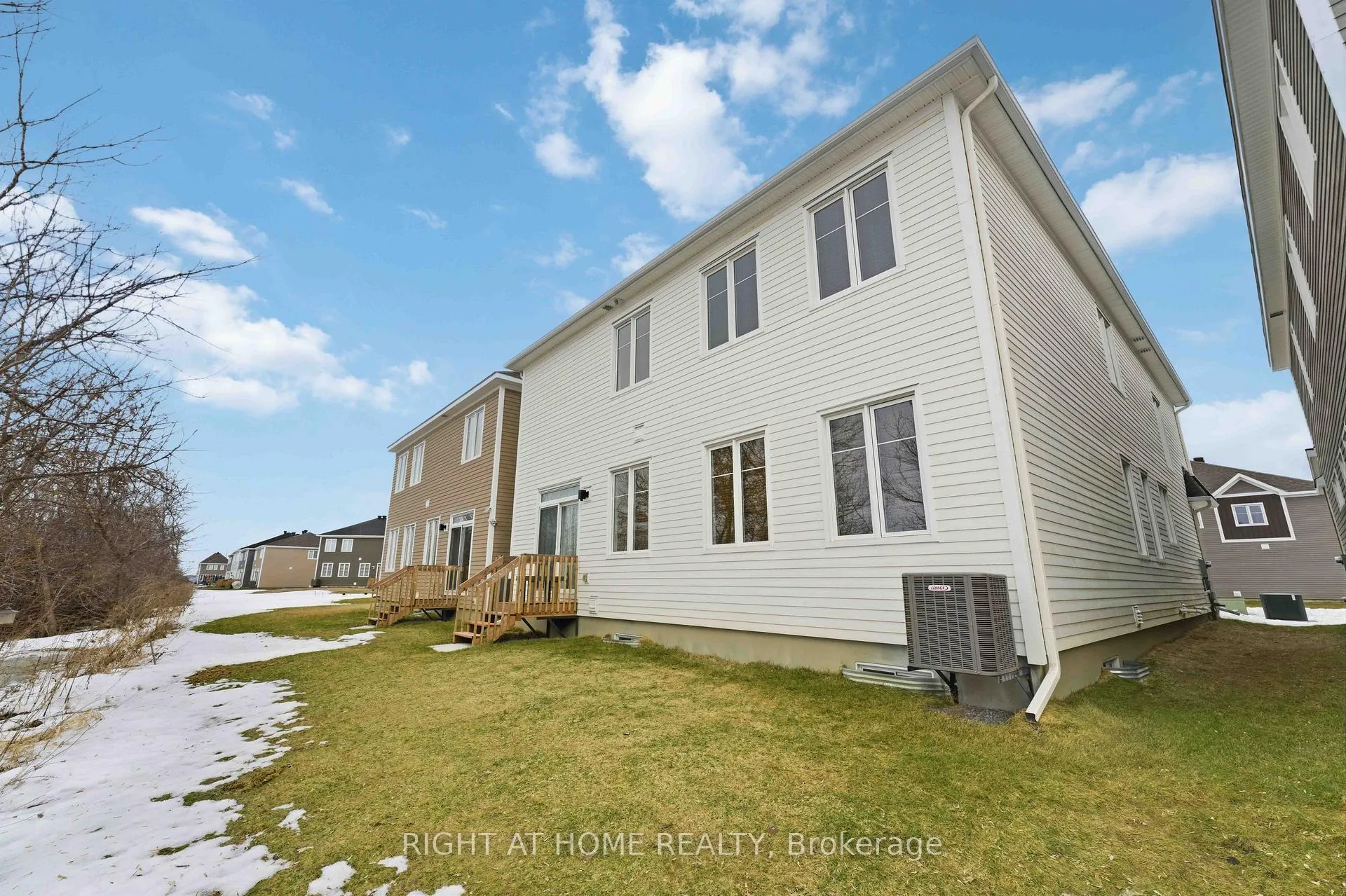 Photo 46 of 643 Terrier Circle, Ottawa, Goulbourn Twp From Franktown Rd/South To Rideau — HOMEH