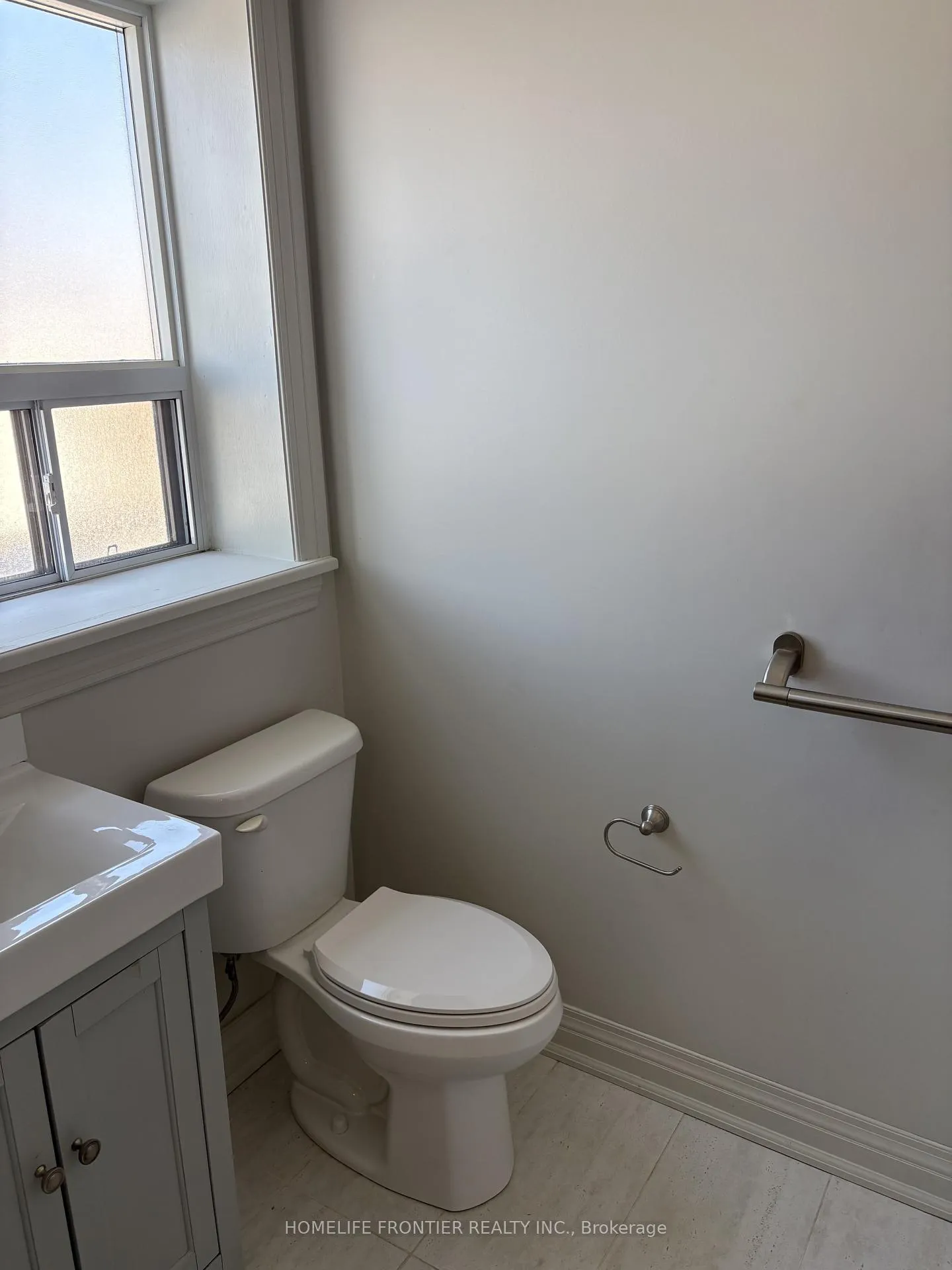 Photo 10 of Unit 2nd Floor, 2914 Danforth Avenue, Toronto, East End-Danforth — HOMEH