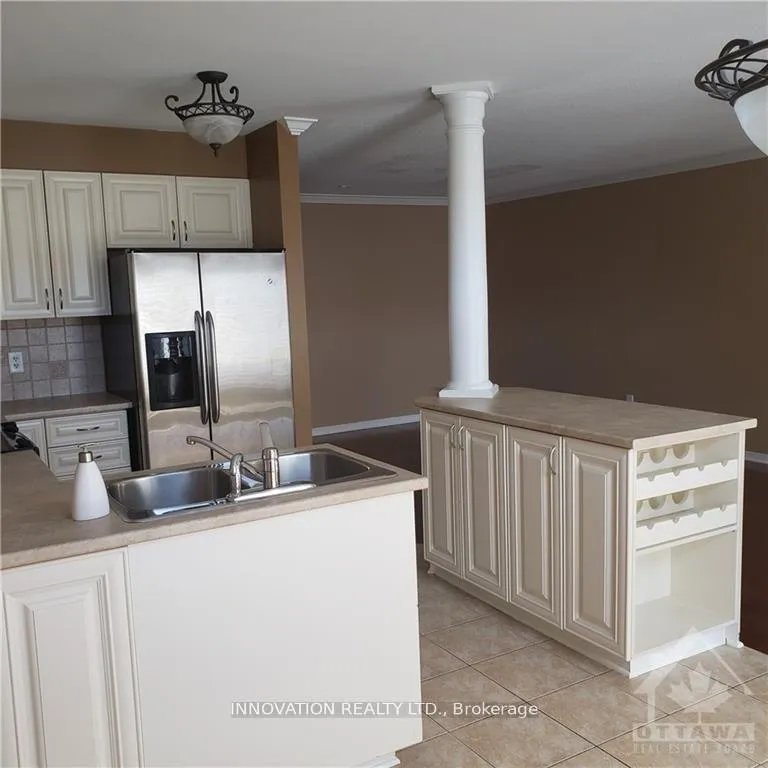 Photo 5 of 236 Flamborough Way, Ottawa, Kanata - Morgan's Grant/South March — HOMEH