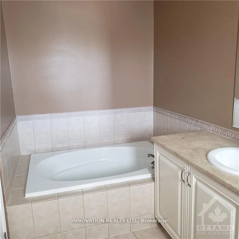 Photo 7 of 236 Flamborough Way, Ottawa, Kanata - Morgan's Grant/South March — HOMEH