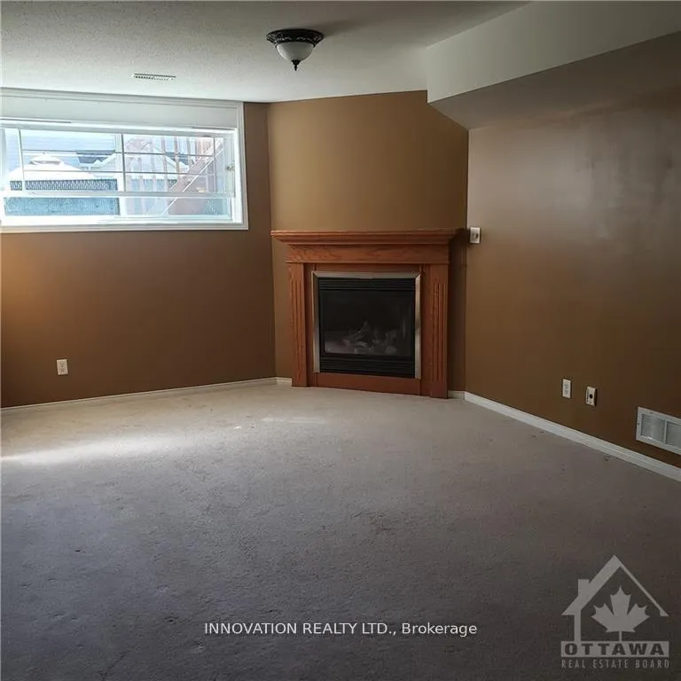 Photo 11 of 236 Flamborough Way, Ottawa, Kanata - Morgan's Grant/South March — HOMEH