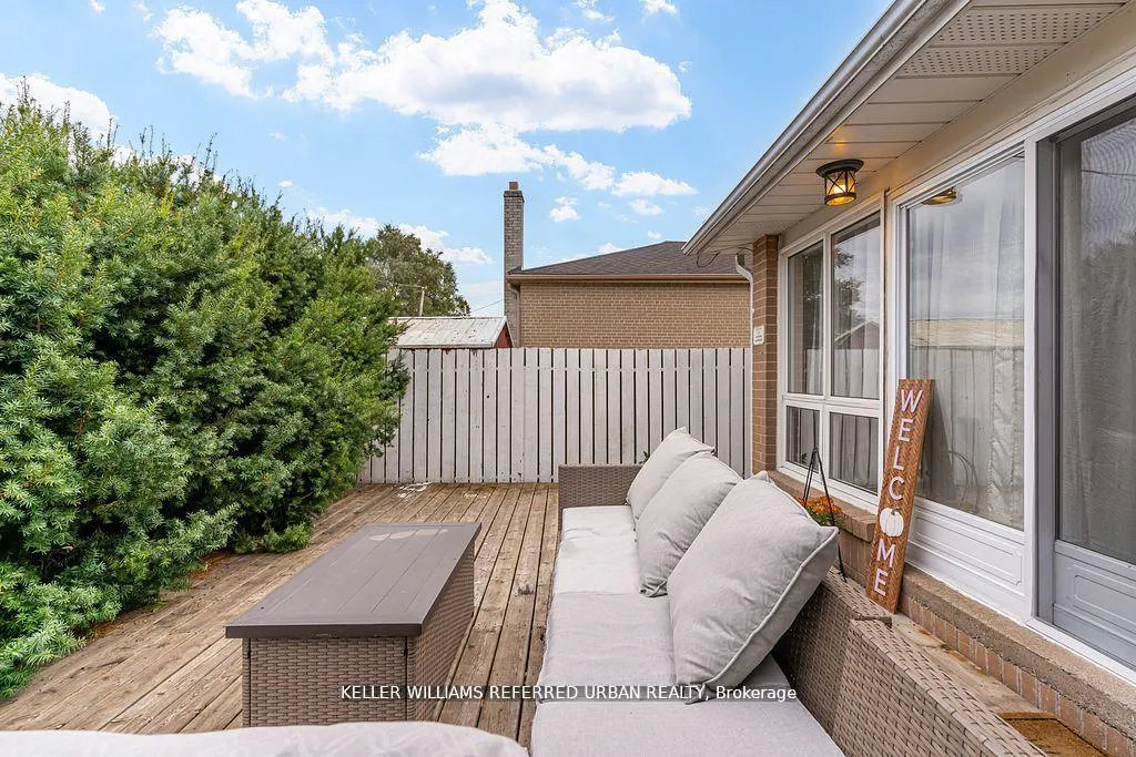 Photo 20 of Unit B, 707 Annland Street, Pickering, Bay Ridges — HOMEH